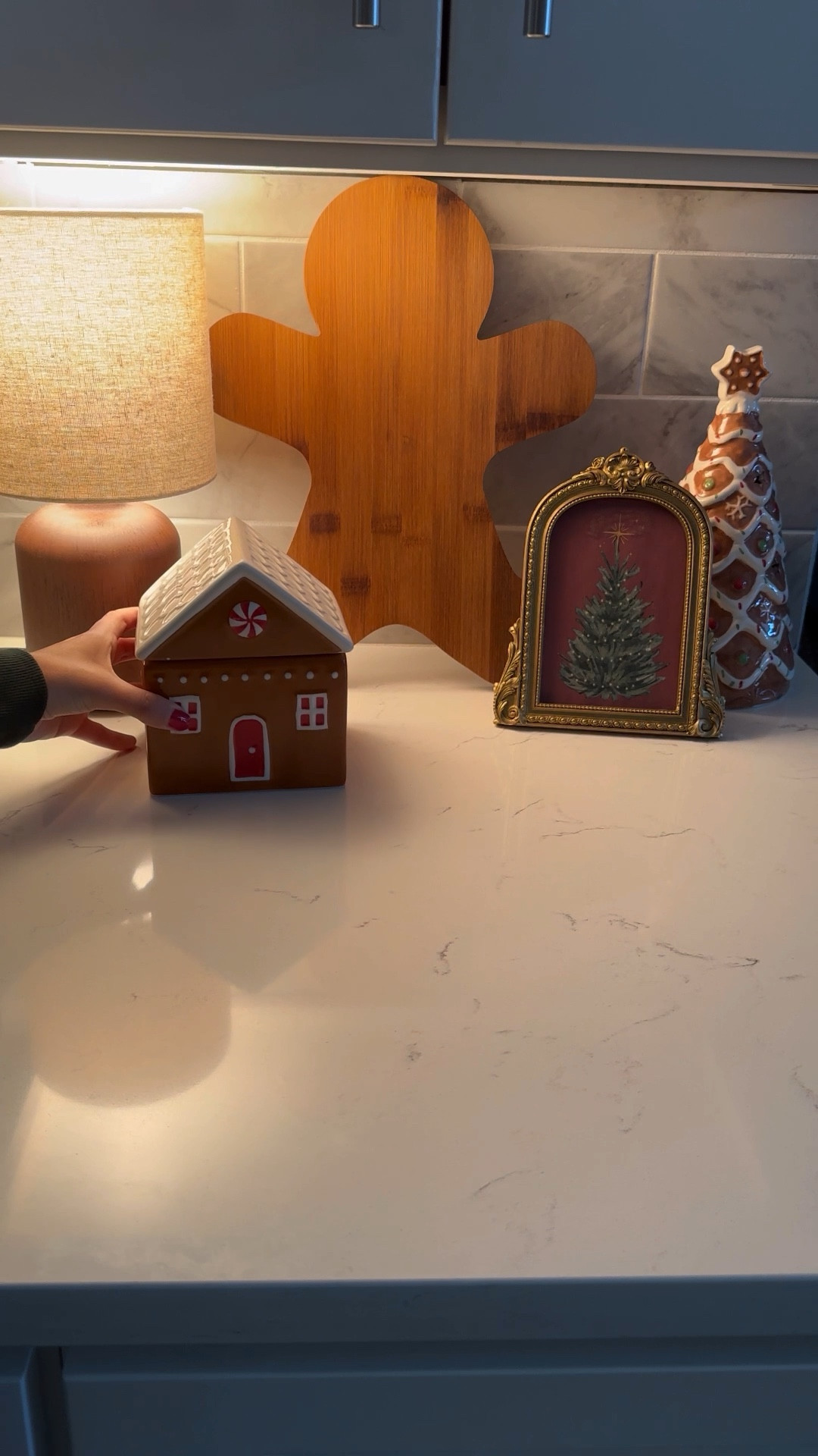 Adding a little Christmas to my kitchen! 

#LTKSeasonal #LTKHome #LTKHoliday