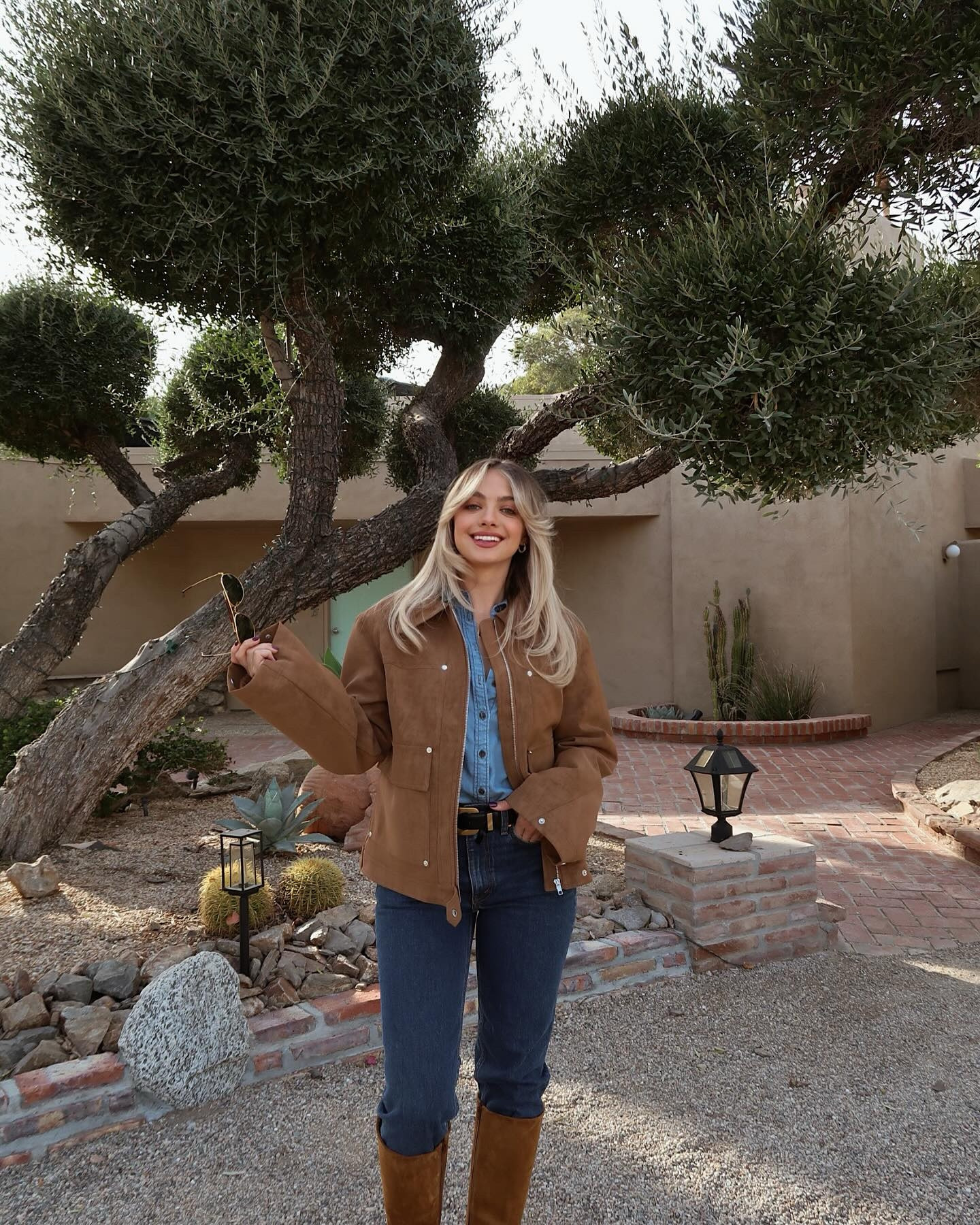 Bringing my stretchy pants 🥧✨
happy thanksgiving loves. Xx

full outfit details & similar items on my LTK page (lindsaysolmer) in my bio. 
-
-
-
thanksgiving outfit inspo, denim outfit, suede jacket, what I wore, California style, desert living, Borrego springs, outfit details, fall style inspo, Pinterest inspired, blonde balayage