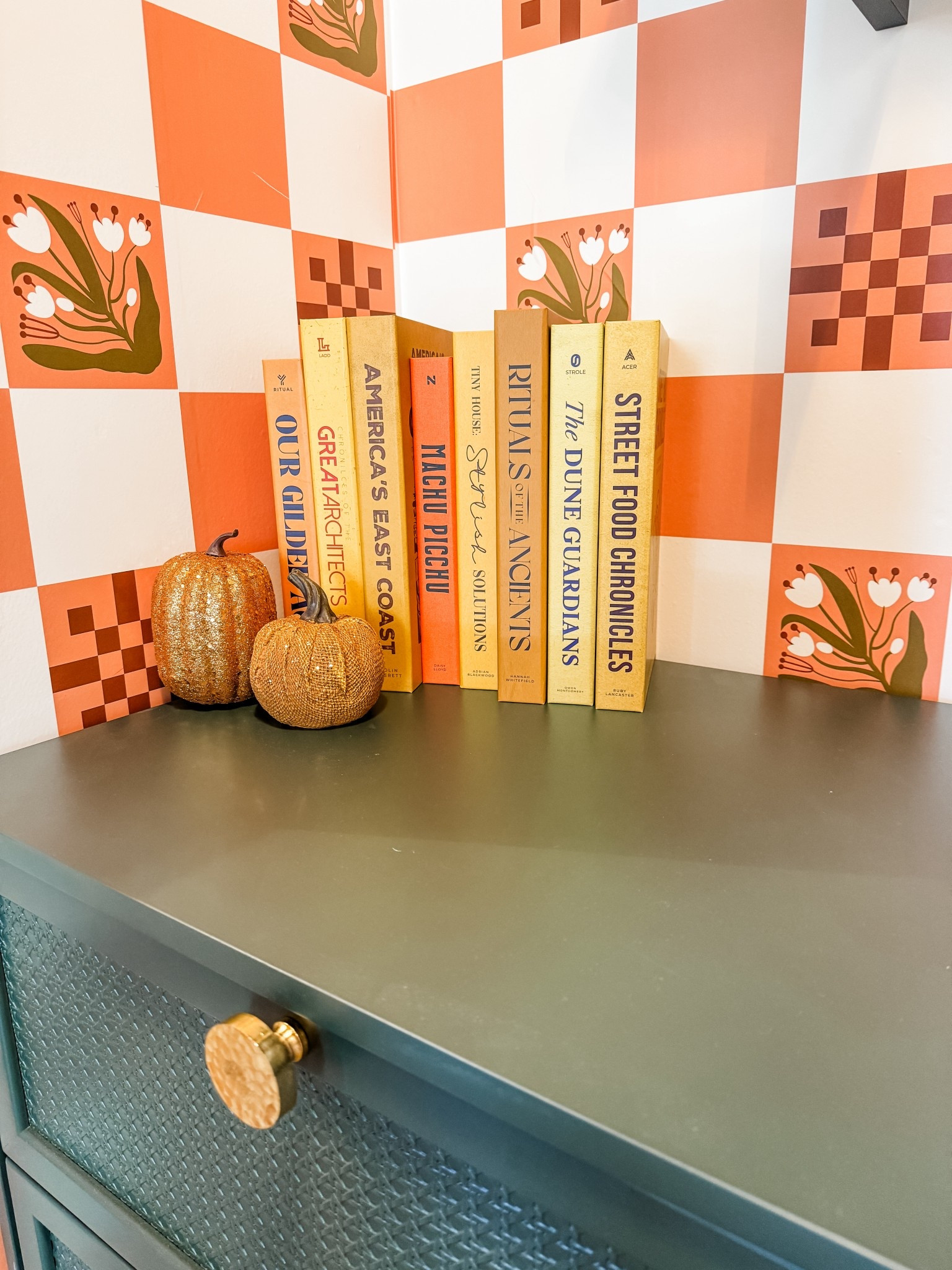 Amazon storage book decor

#LTKHome #LTKFindsUnder50