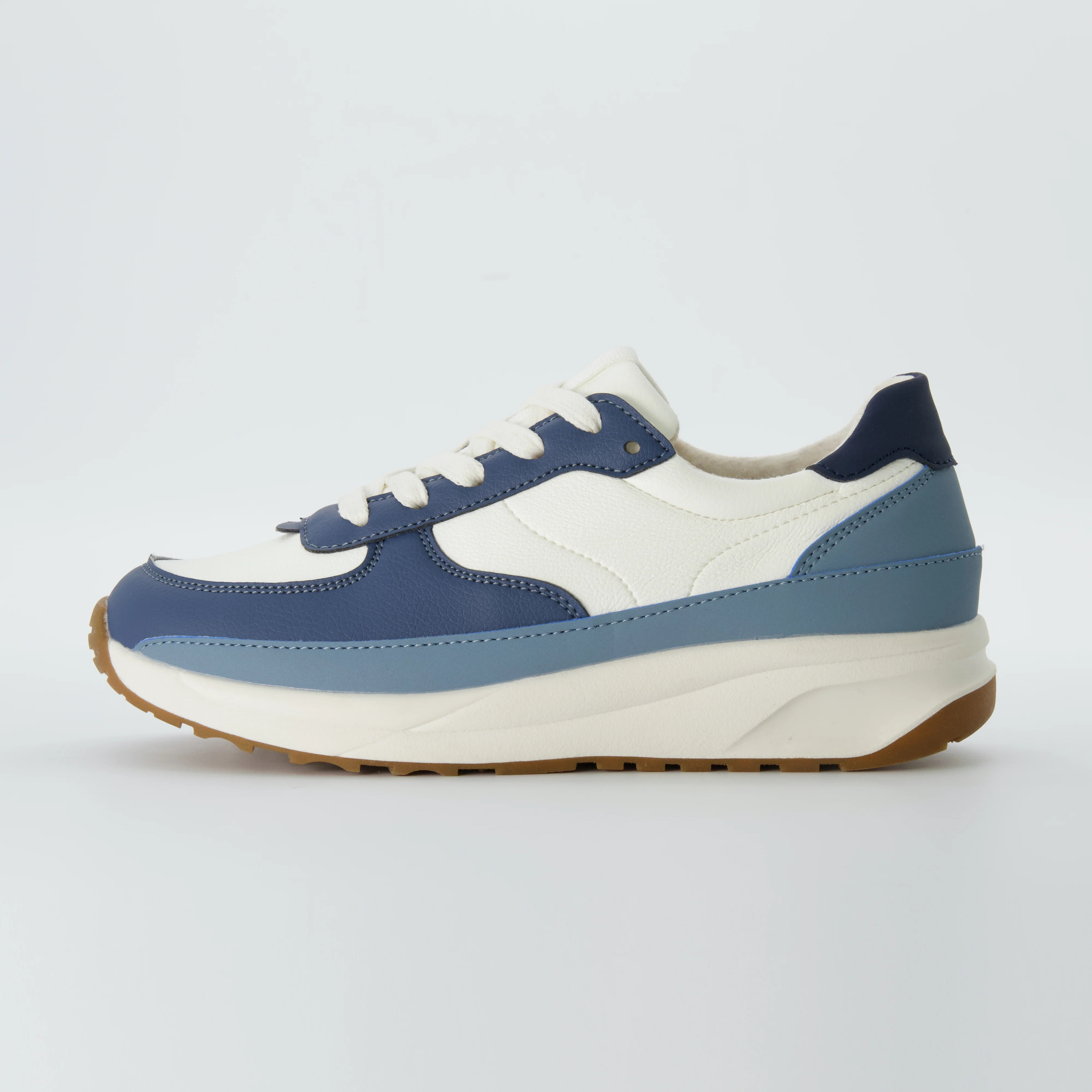 Score Lace-up Sneaker | Cushionaire