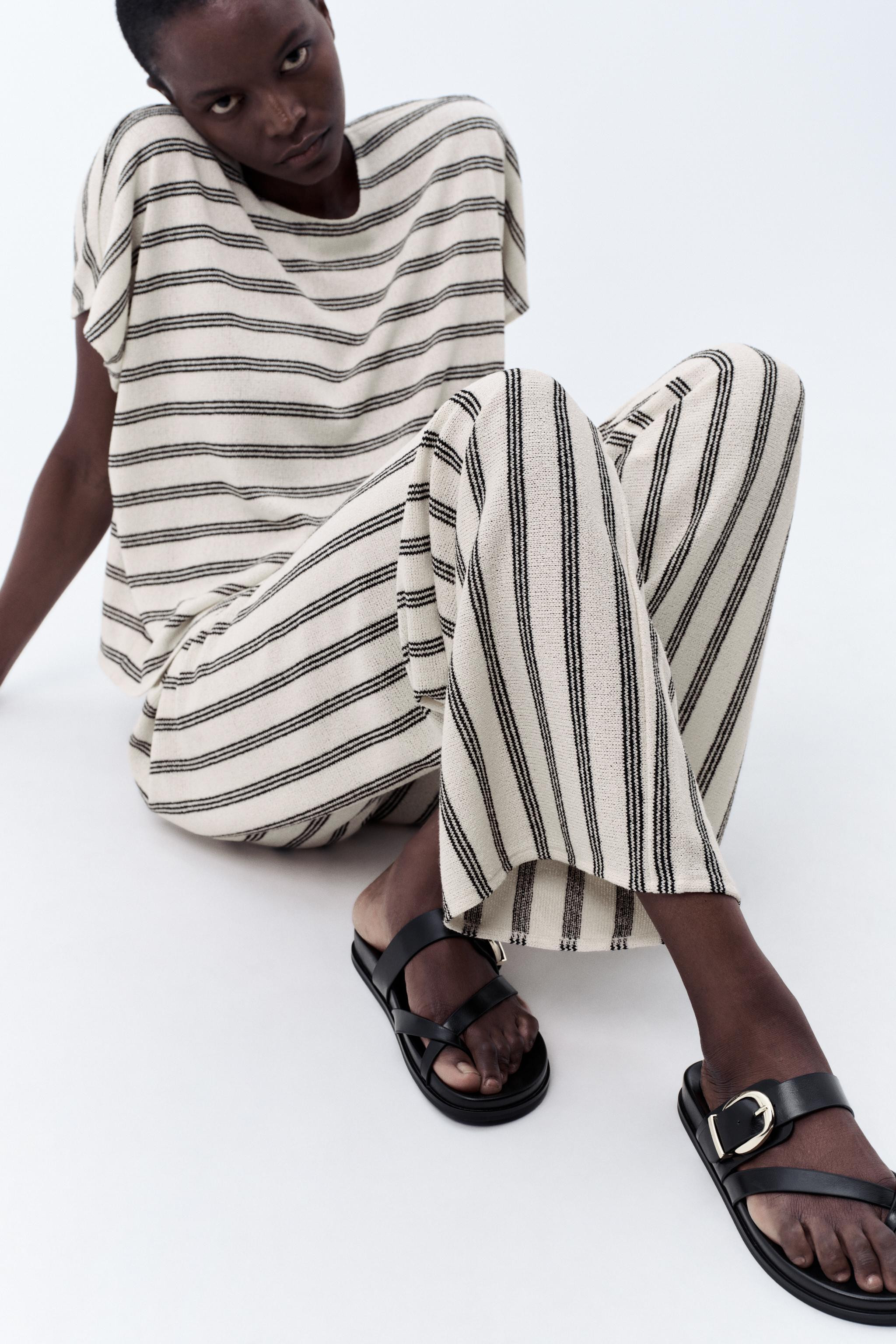 FLAT BUCKLE SANDALS | Zara US