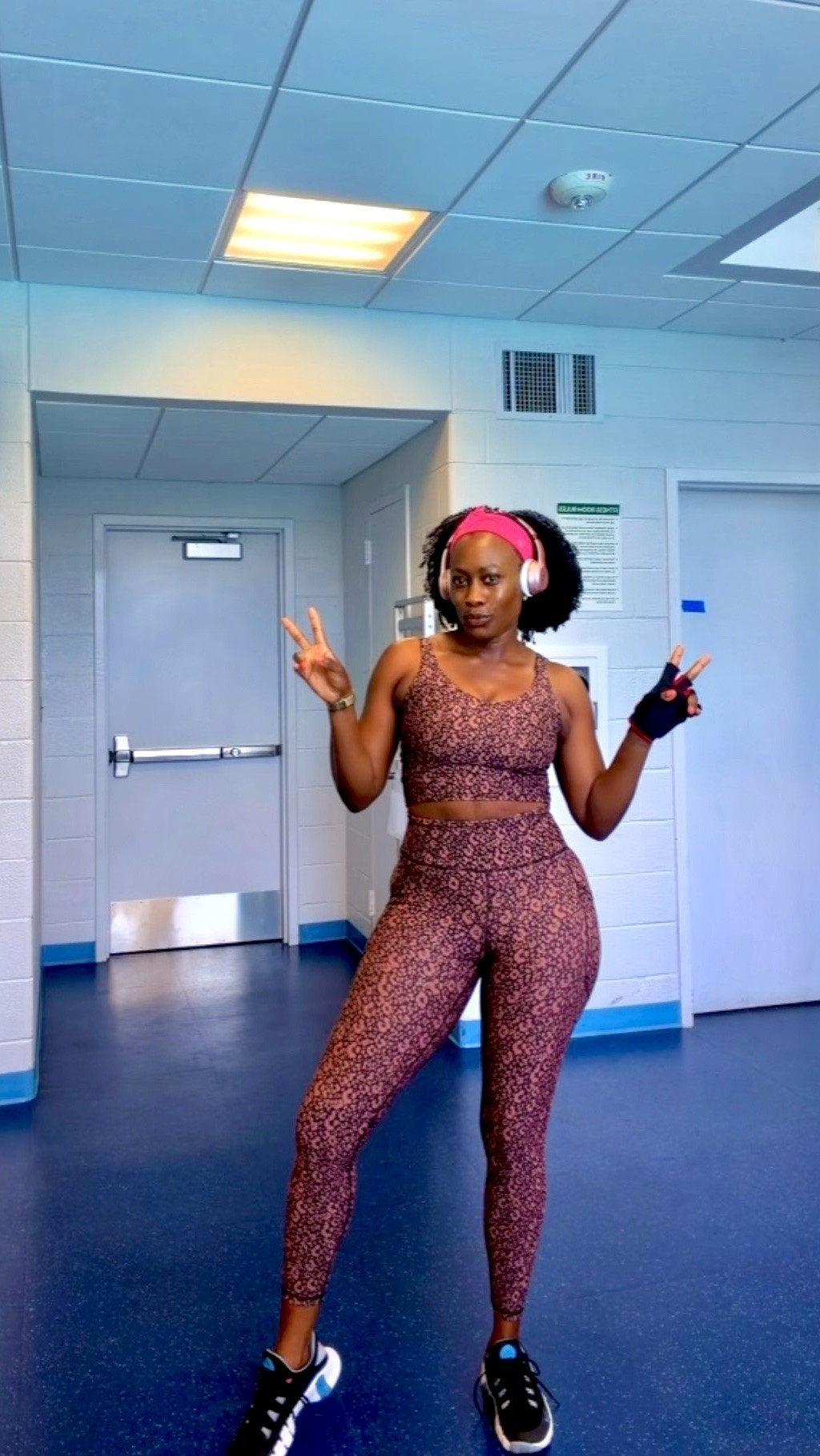 Gym Outfits that will make you feel good and look good. #gymclothes #workoutclothes

#LTKootd #LTKActive #LTKTall