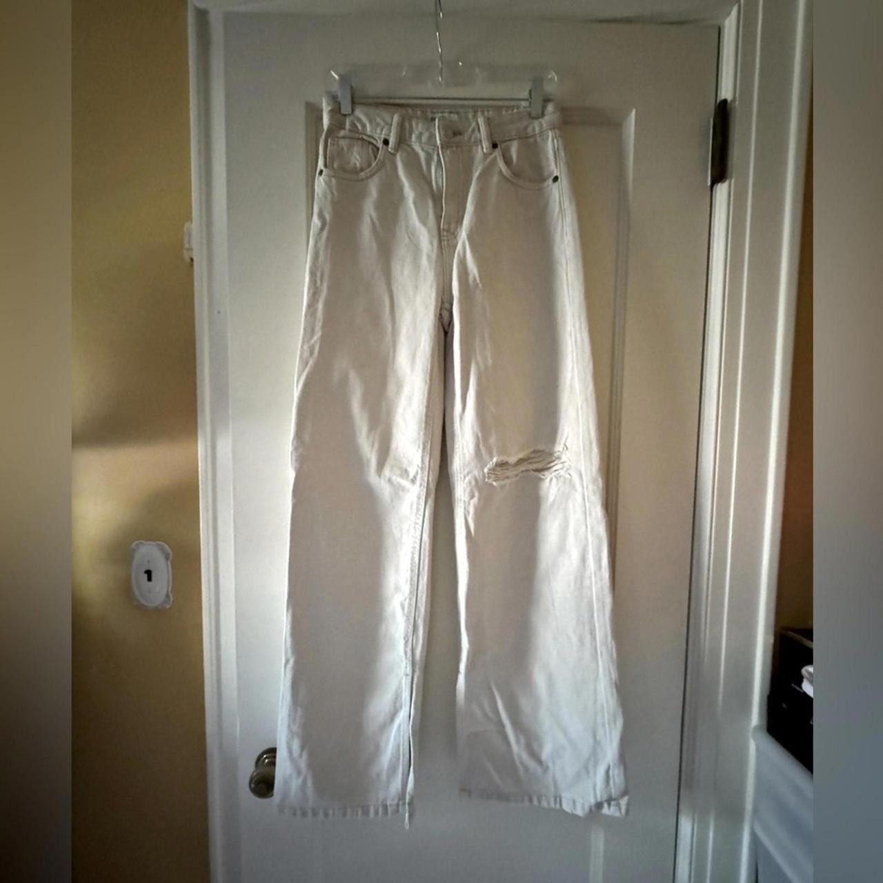 Bershka Women's Jeans - White - 4 | Depop US