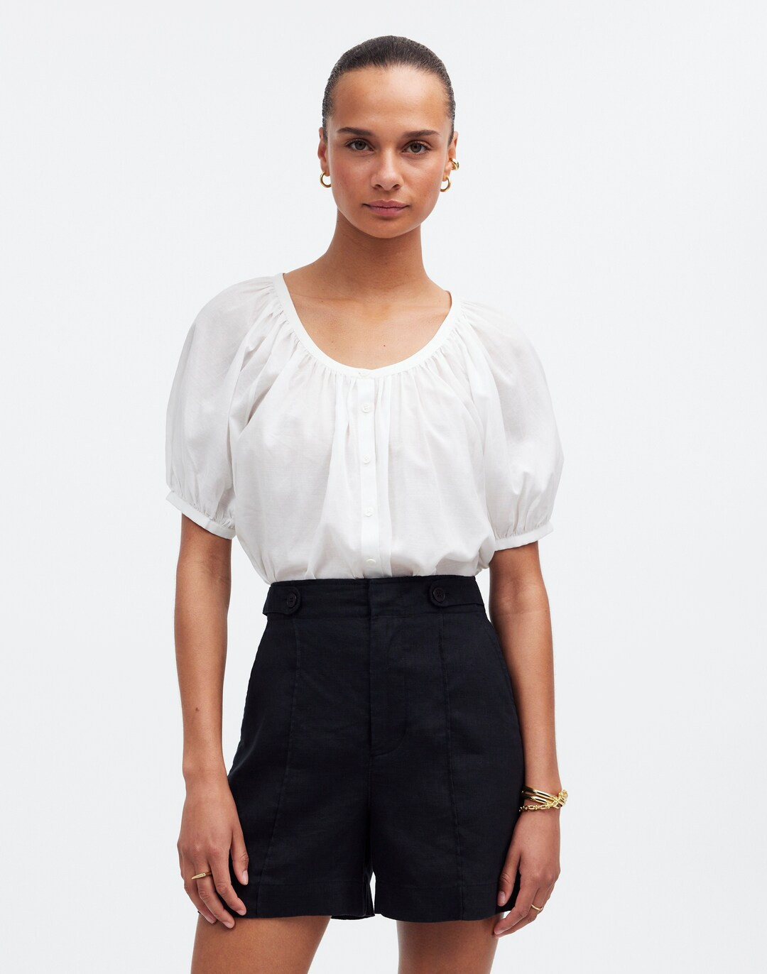 Clean Button-Tab Shorts in 100% Linen | Madewell