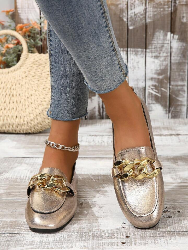 Gold Metallic Chain Decor Four Seasons Fashionable Flat Shoes | SHEIN