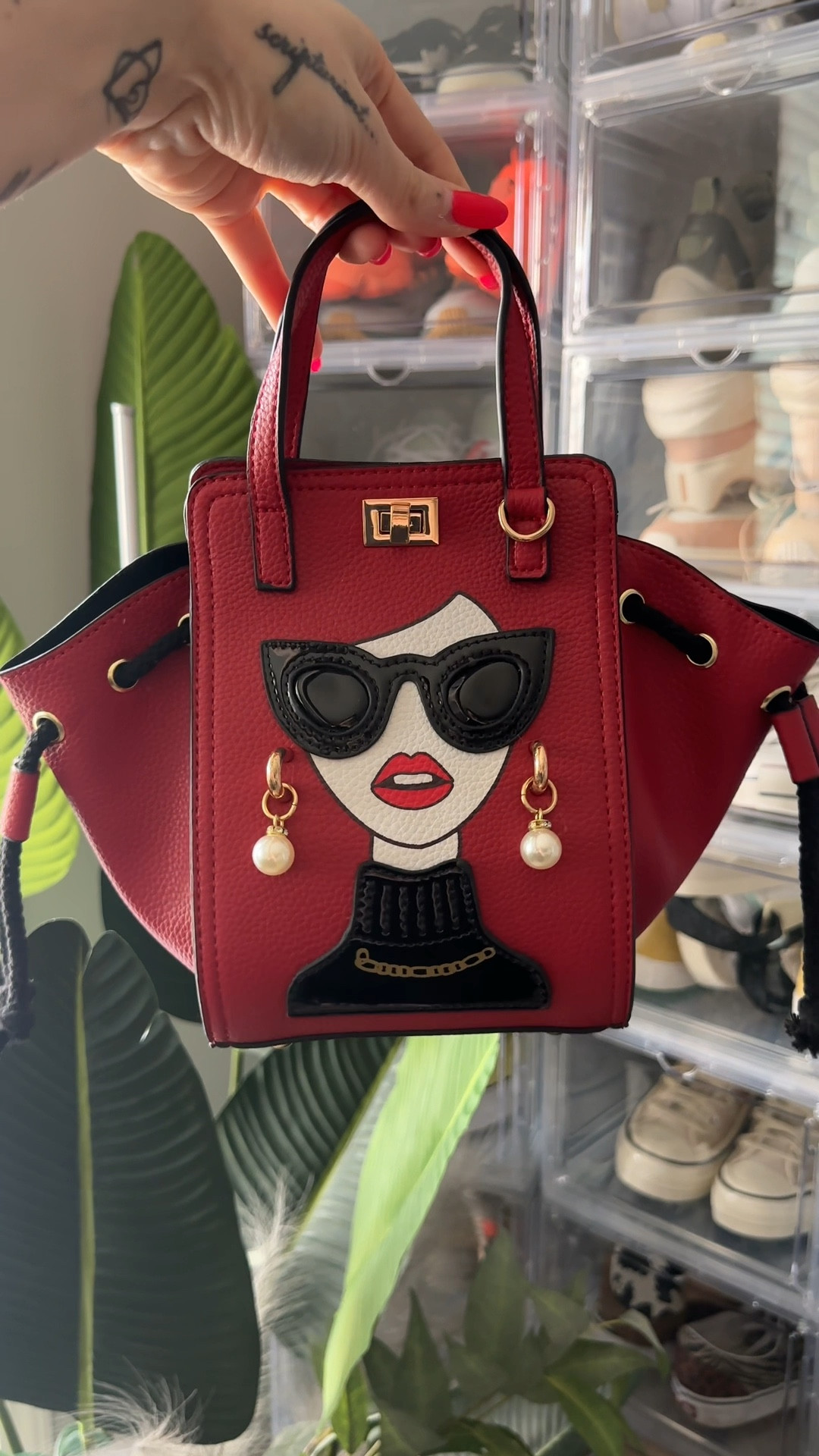 #Amazon Novelty Handbag Find (2 Ways to Wear!) 😍 *As an Amazon Associate I earn from qualifying purchases.* #ad #comissionsearned

#LTKitbag #LTKFind #LTKtravel