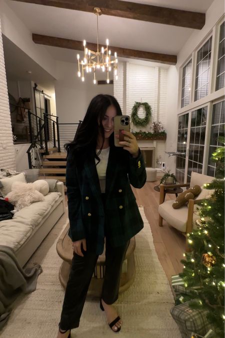 Holiday party look with @walmartfashion 😍 linked some other favorites too! This blazer is my fav! #walmartfashion #walmartpartner #walmart  

#LTKfit #LTKHoliday #LTKunder50