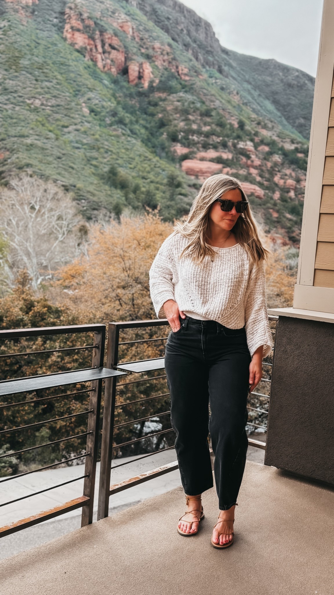 Curvy barrel jeans. I am 5’ 5” and got the petite so they would be ankle length 

#LTKMidsize #LTKOver40 #LTKStyleTip