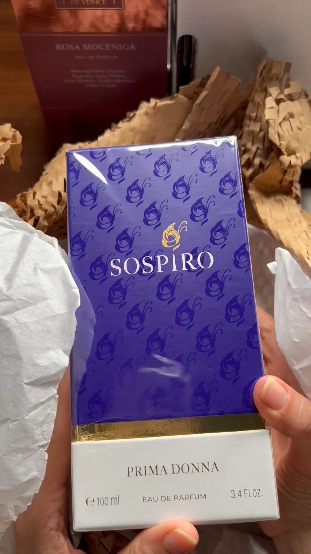 SOSPIRO PRIMA DONNA Perfume.
Immerse yourself in the enchanting universe of the Prima Donna Eau de Parfum Spray by Sospiro. Launched in 2022, this unisex fragrance is a symphony of captivating notes that creates an intoxicating allure. Perfect for those who appreciate the finer things in life, this perfume is a luxurious addition to any fragrance collection.

#LTKBeauty #LTKStyleTip #LTKSaleAlert