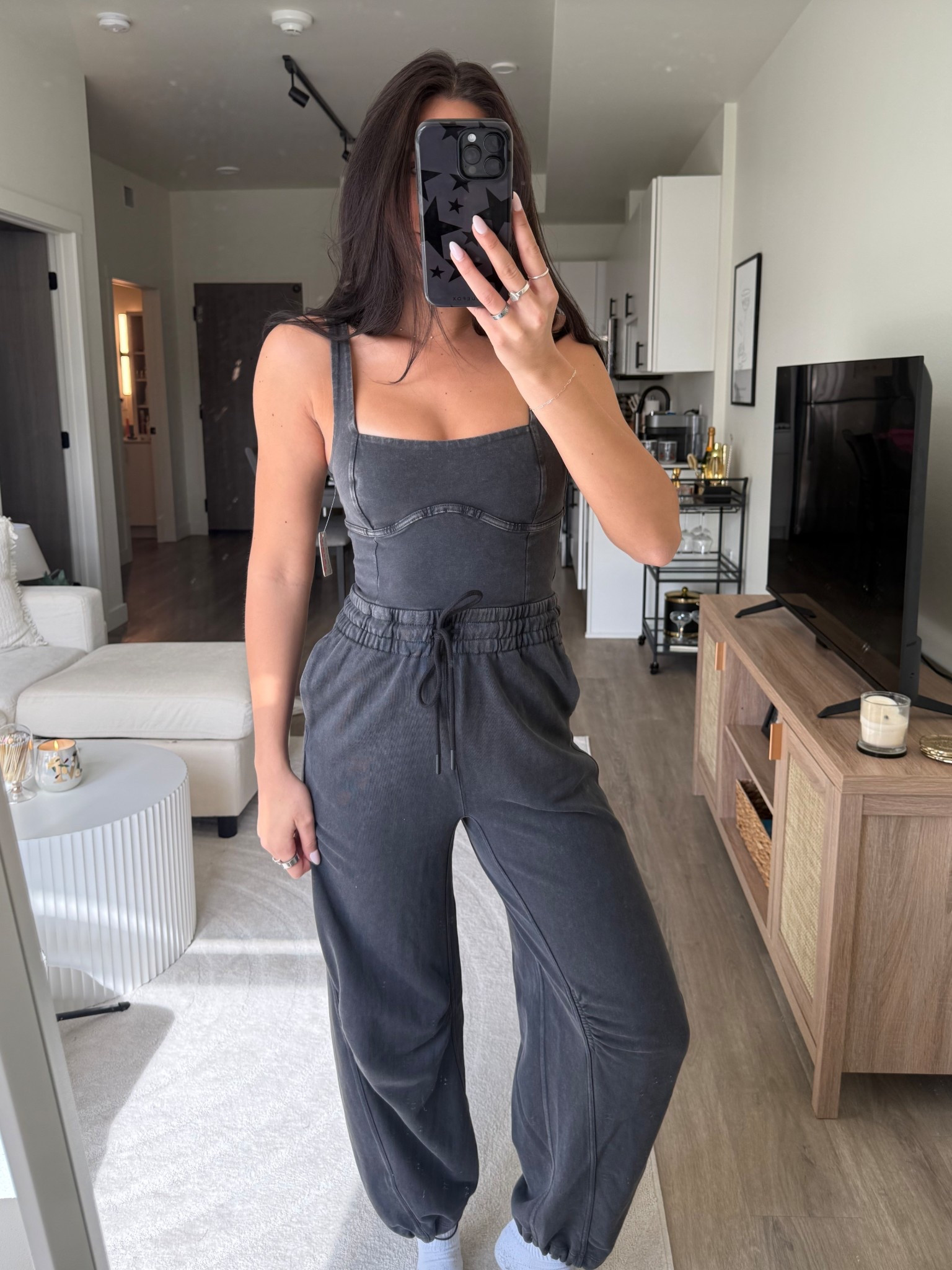 could not be more obsessed with this romper🖤