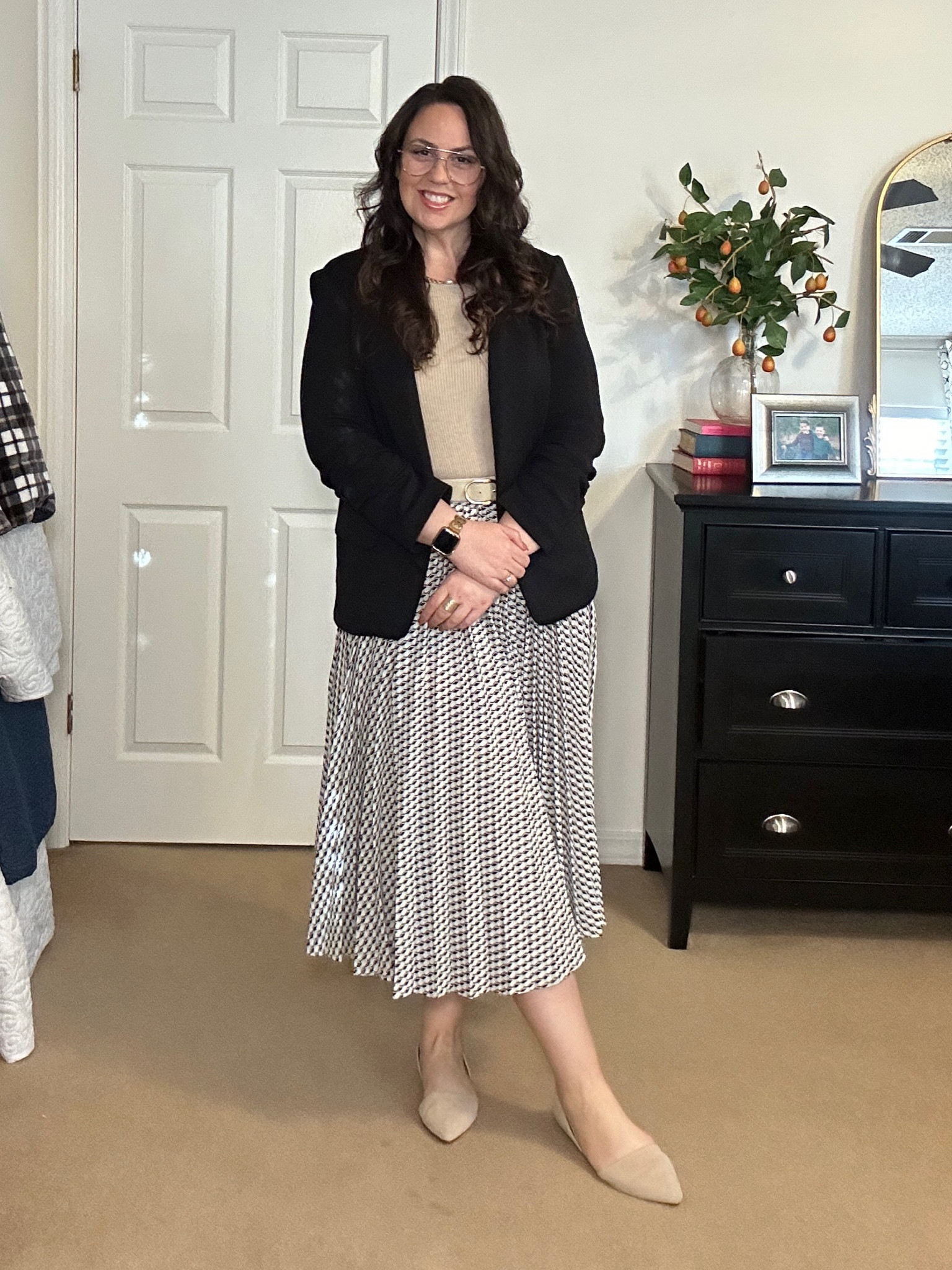 Blazer-L
Bodysuit-XL
Skirt—can’t link exact so I linked similar
Shoes-10

#LTKmidsize #LTKover40 #LTKworkwear