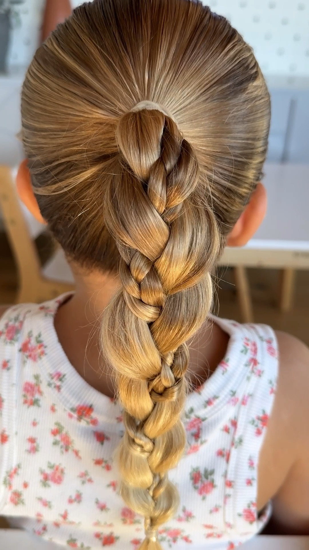 Quick and easy five minute hairstyle 