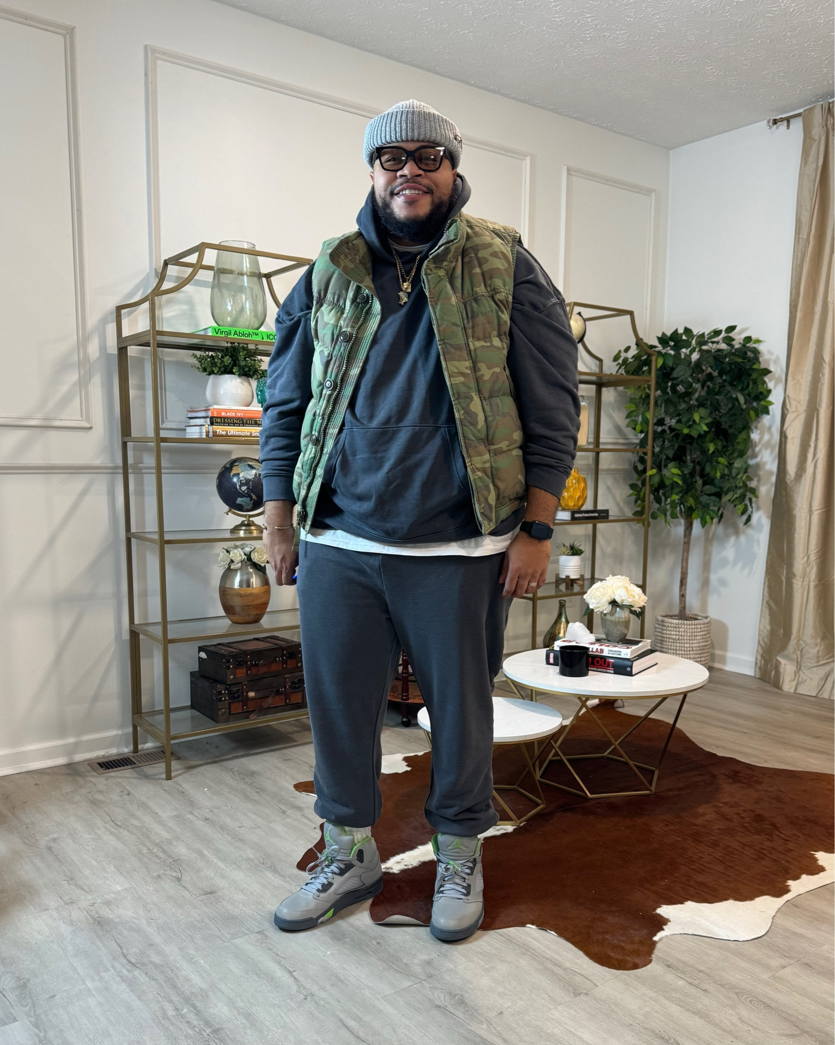 Walmarts take on Essentials. Oversized smoke gray hoodie. Im wearing a 3X in top and bottom. I could have went a size down in both  