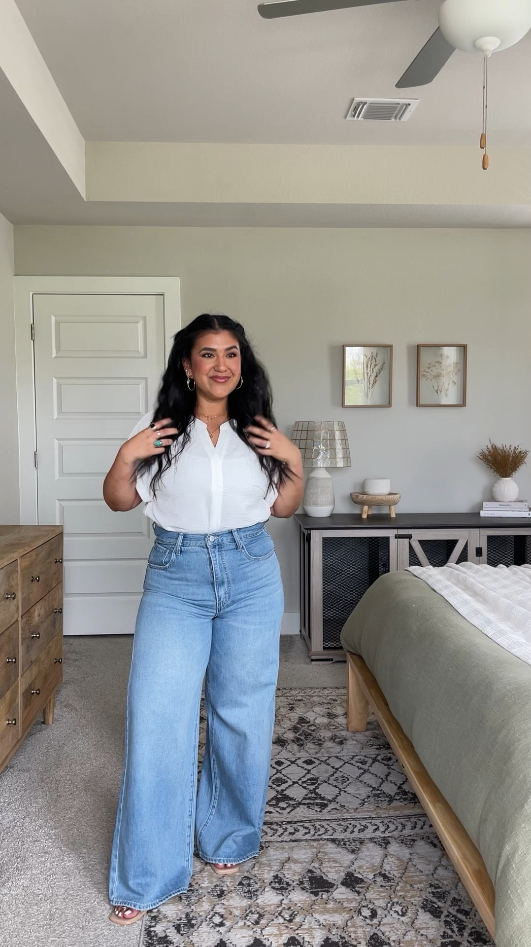 I’m 5’1”, size 12 // TOP: size large, true to size // JEANS: size 31 (equivalent to a 12), true to size, no stretch, adjustable waist so no waist gapping! These are very fitted up top, so if you want a looser fit, size up! // SHOES: true to size, 2.5in heel 

#LTKPetite #LTKFindsUnder50 #LTKMidsize