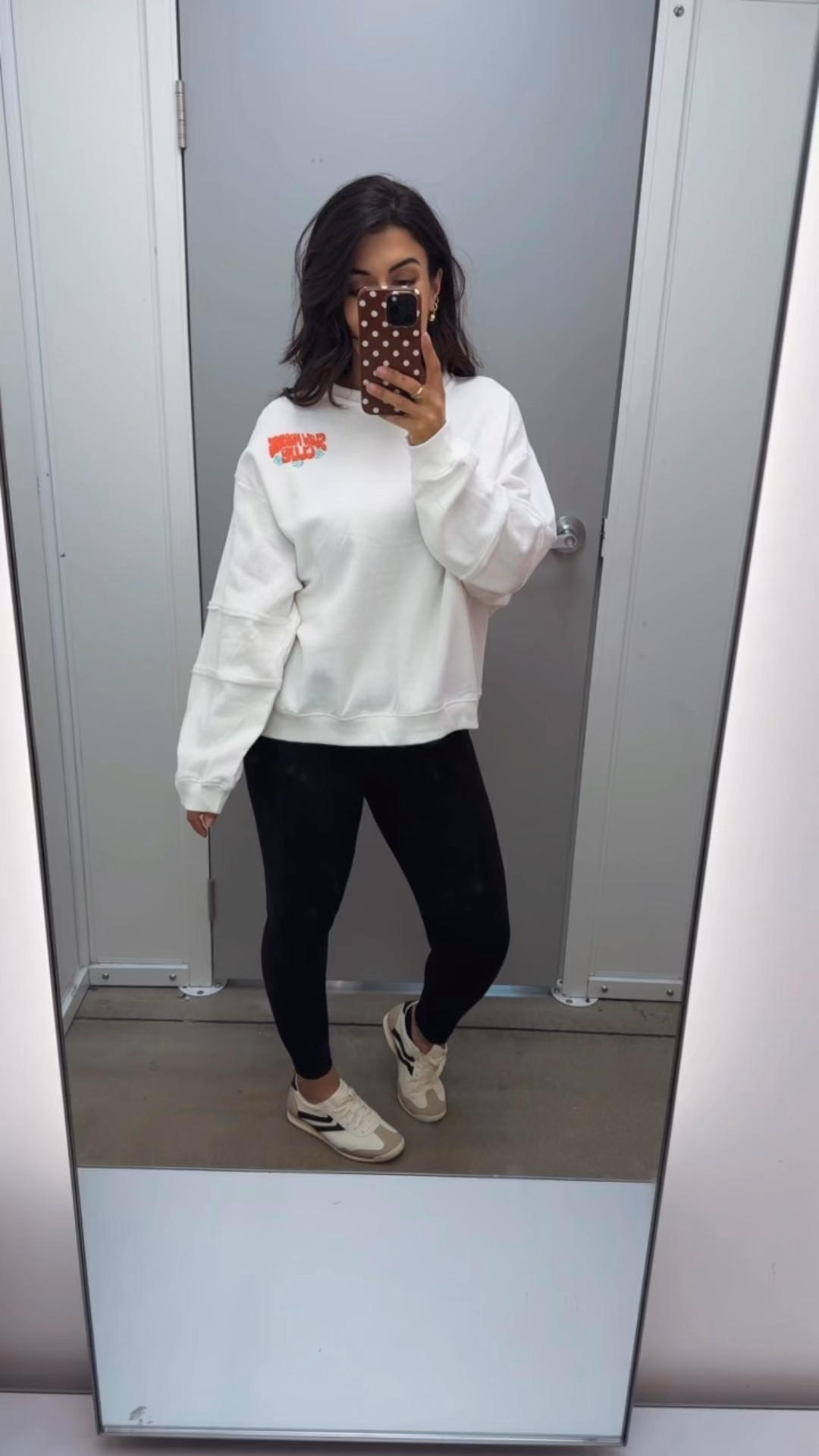 Walmart outfit idea ⬇️
•Sweatshirt $14.98 sized up to L
•Leggings $7 in size S/M


Casual outfit, Walmart fashion, Walmart style 

#LTKgrwm #LTKActive #LTKootd