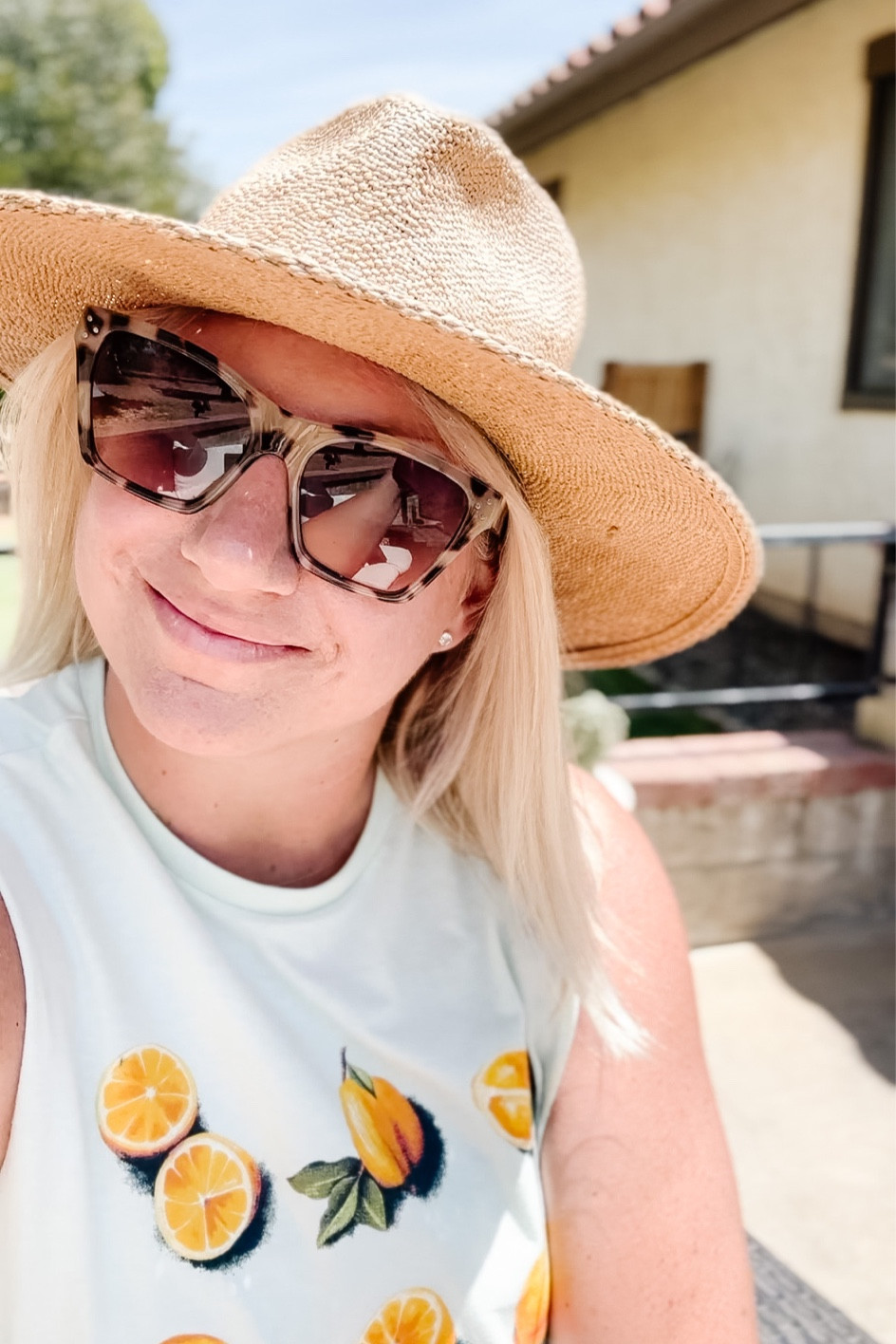 PSA - Men’s Target T shirts make the cutest summer tanks! 🍋 ✂️ 🛒 