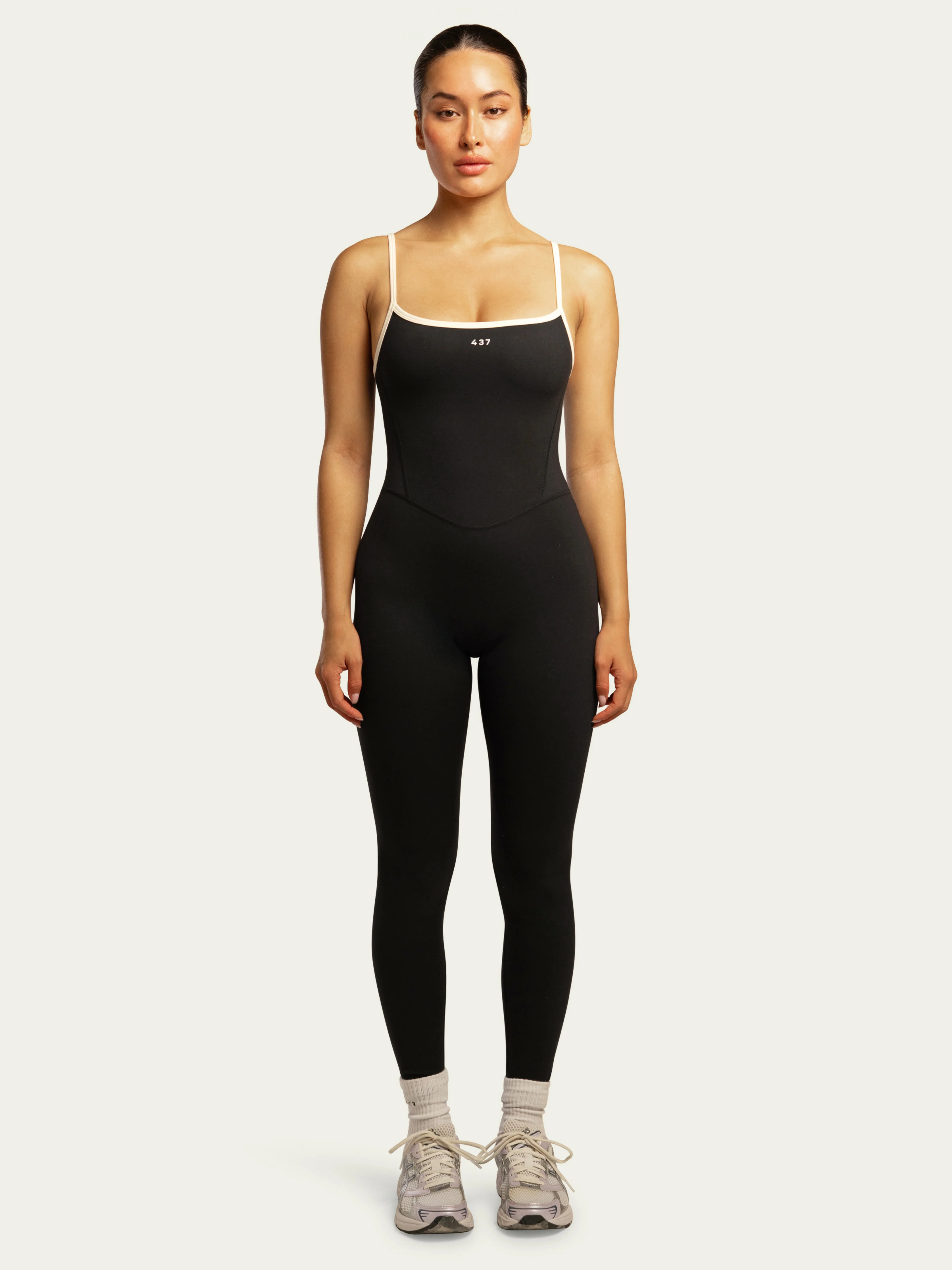 The Onesie / Black-Cream | 437