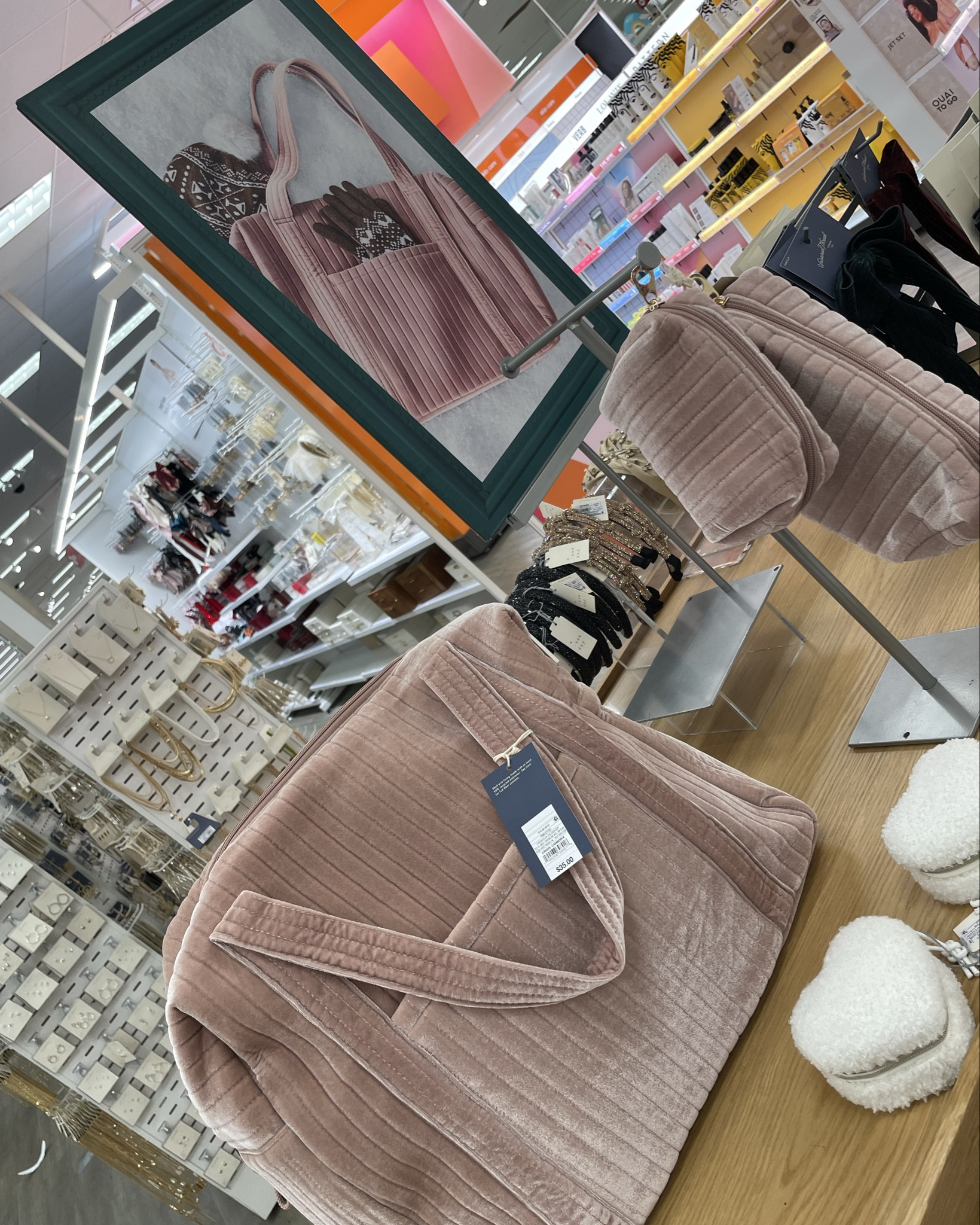 Velvet weekender bag at Target 

#LTKFindsUnder100 #LTKItBag