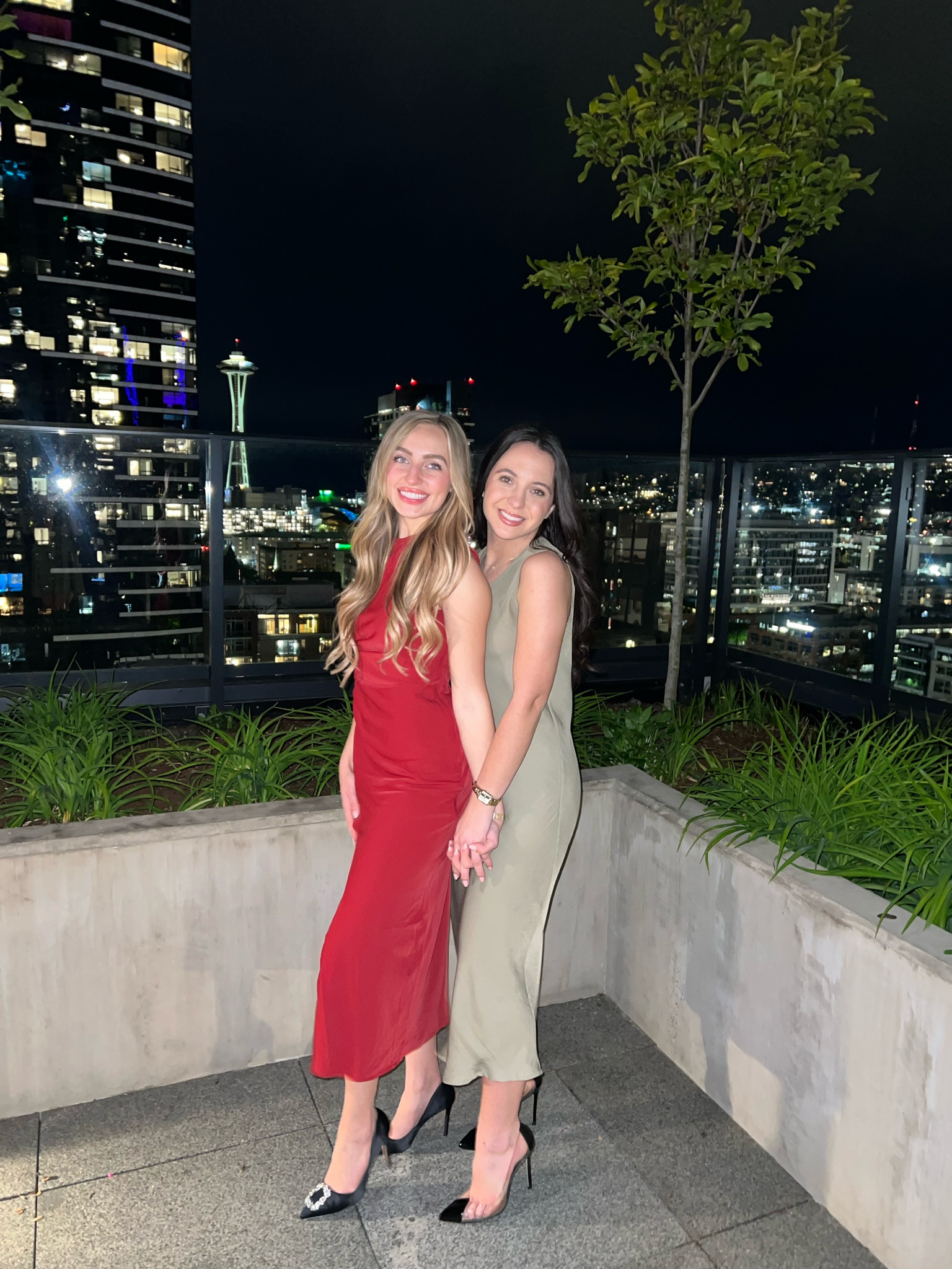 Both wearing xxs red from Abercrombie and green from banana republic 

#LTKWorkwear #LTKFindsUnder100 #LTKSeasonal