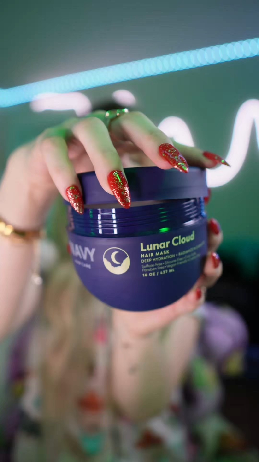 Hair wash day, but it starts before the shower 💆‍♀️✨
Showing my pre-wash conditioning routine to add moisture, reduce breakage, and make wash day so much better.

#hairwashday #haircaretok #healthyhairroutine #prewashtreatment #haircaretips

#LTKgrwm #LTKselfcare #LTKBeauty