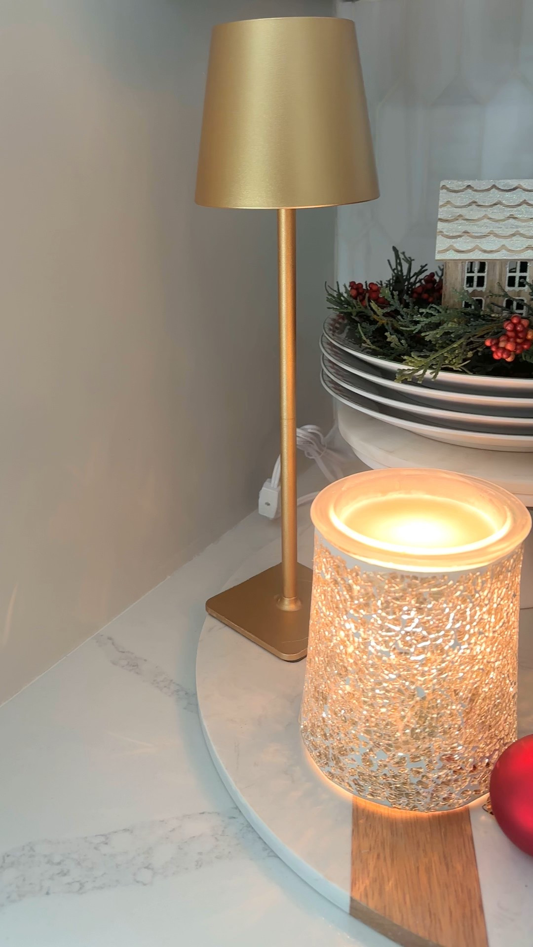 Loving this wax melter! The scent fills out whole house! 
.


#LTKdayinmylife #LTKHoliday #LTKFindsUnder50