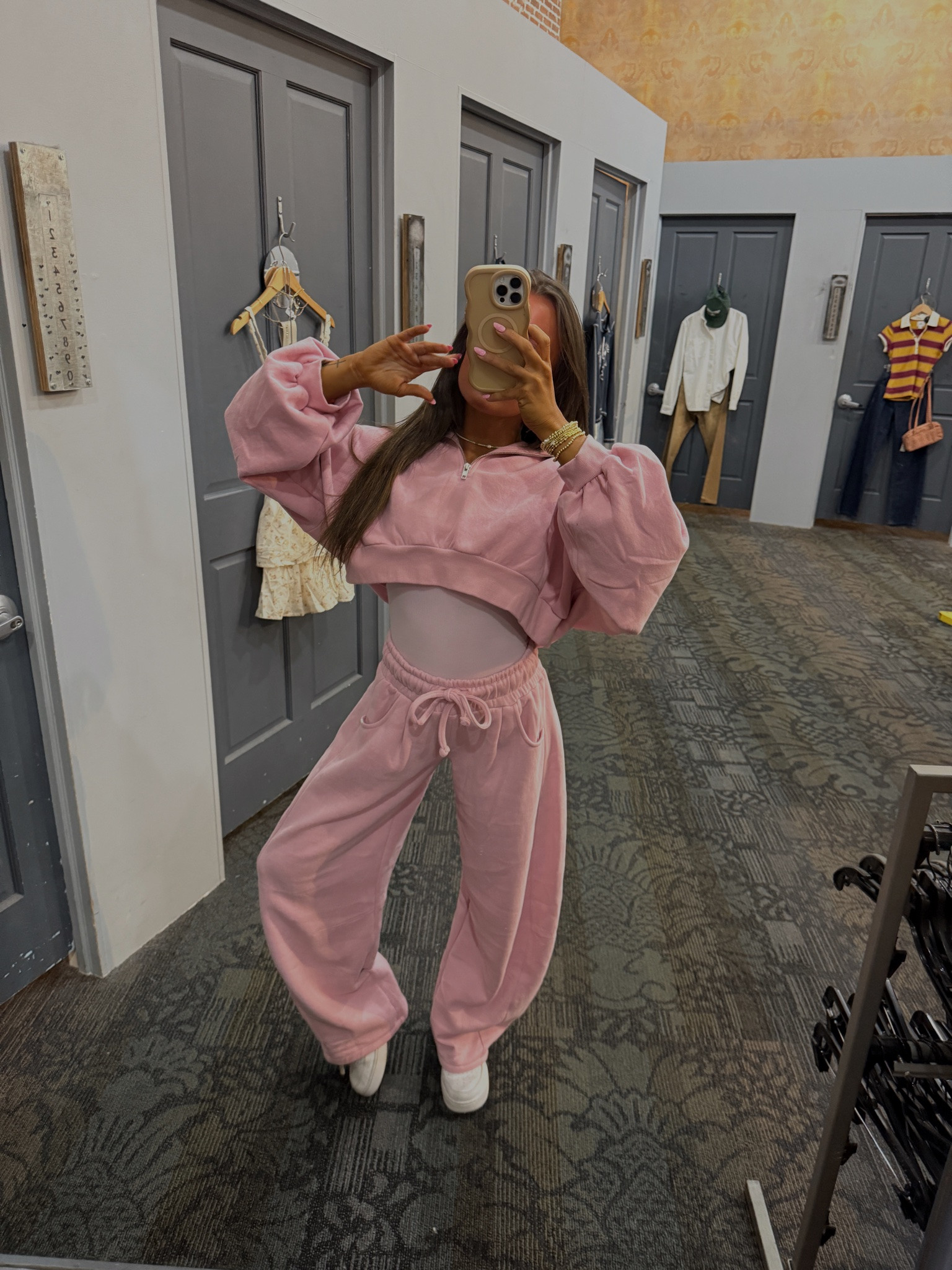 Adorable pink set 💘 wearing an xs