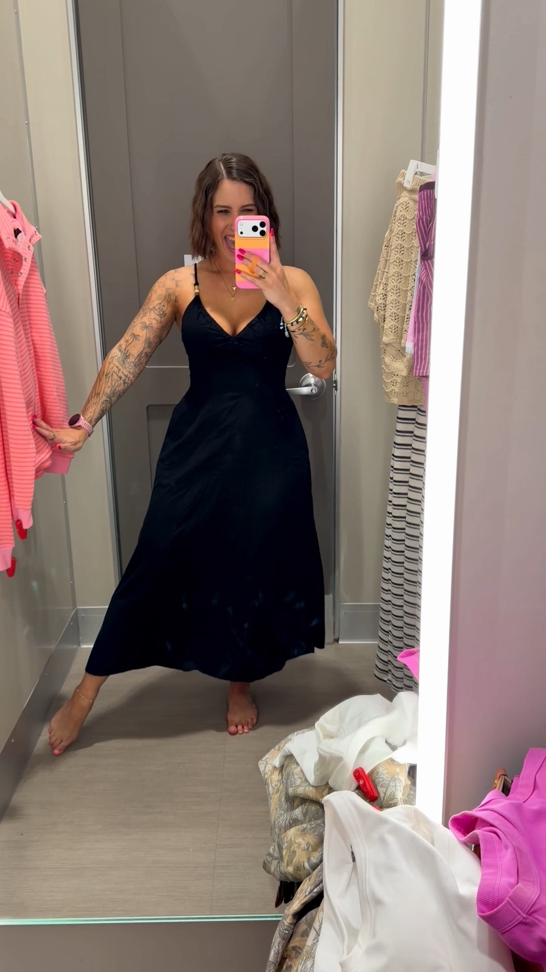 Love this dress! Love the back and it has POCKETS! I’m wearing a small.

#LTKSeasonal #LTKTravel #LTKootd