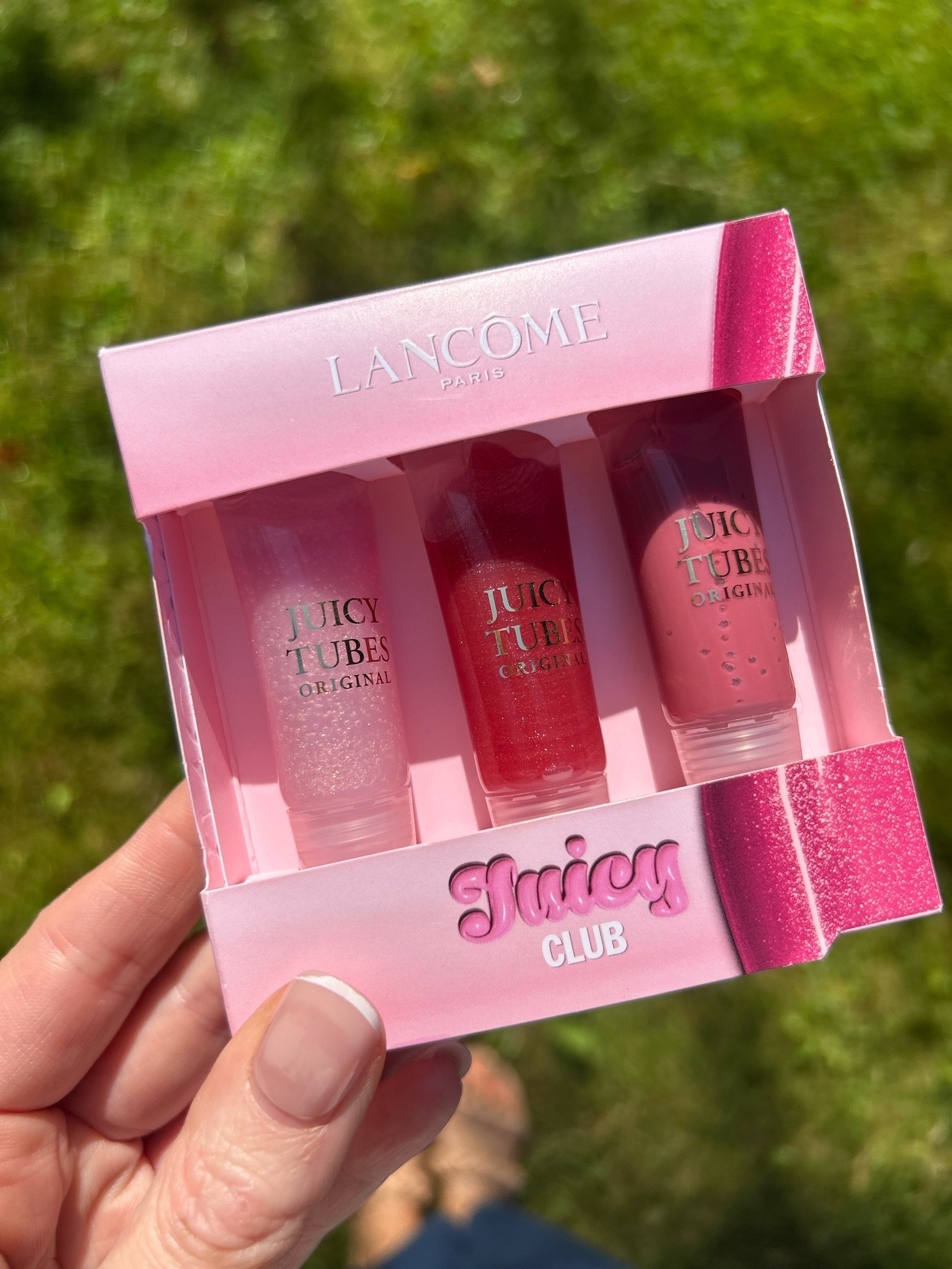 These smell incredible and the shimmer is 🤩 The adult version of lip smackers 🤎

#LTKbeauty #LTKwedding #LTKgiftguide