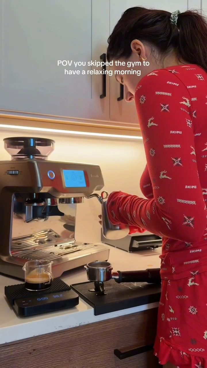 POV you skipped the gym to have a relaxing morning ❤️ Obsessed with these Skims holiday pjs!

#LTKgrwm #LTKdayinmylife #LTKmorningroutine
