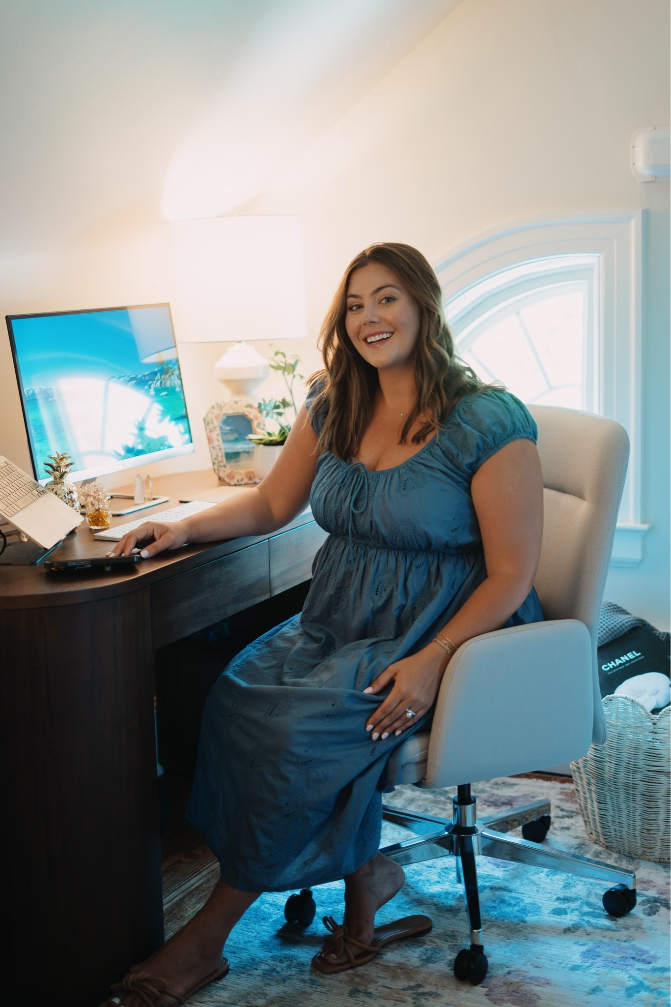 Office reveal - wearing size XL in dress

#LTKootd #LTKHome #LTKMidsize