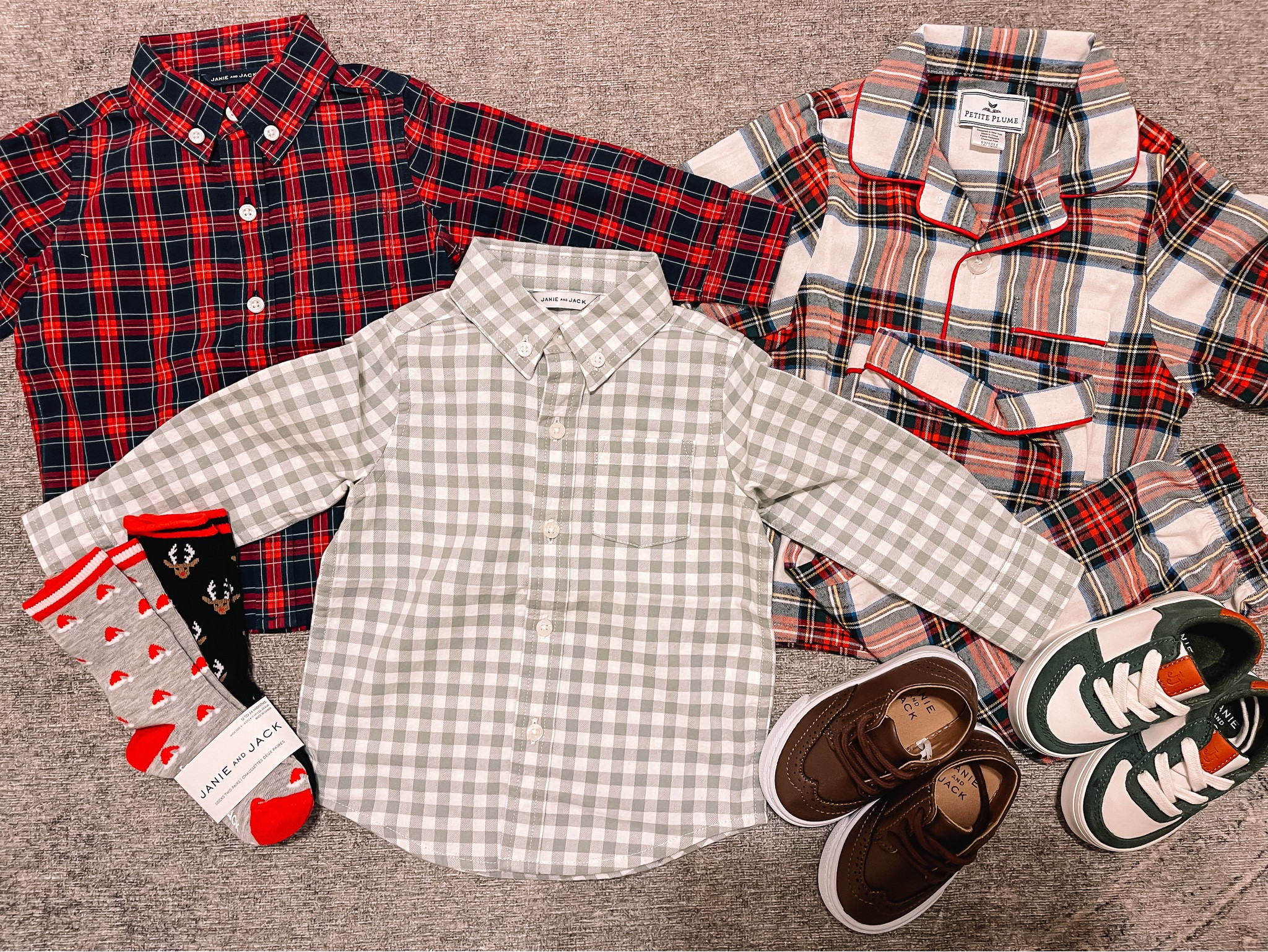 Janie & Jack Christmas boys 12-18 clothes 