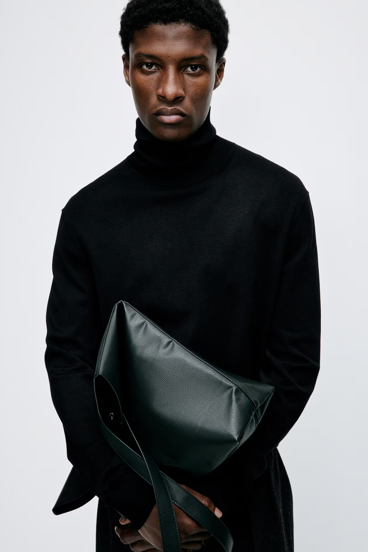 Slim Fit Fine-Knit Turtleneck Sweater | H&M (US + CA)