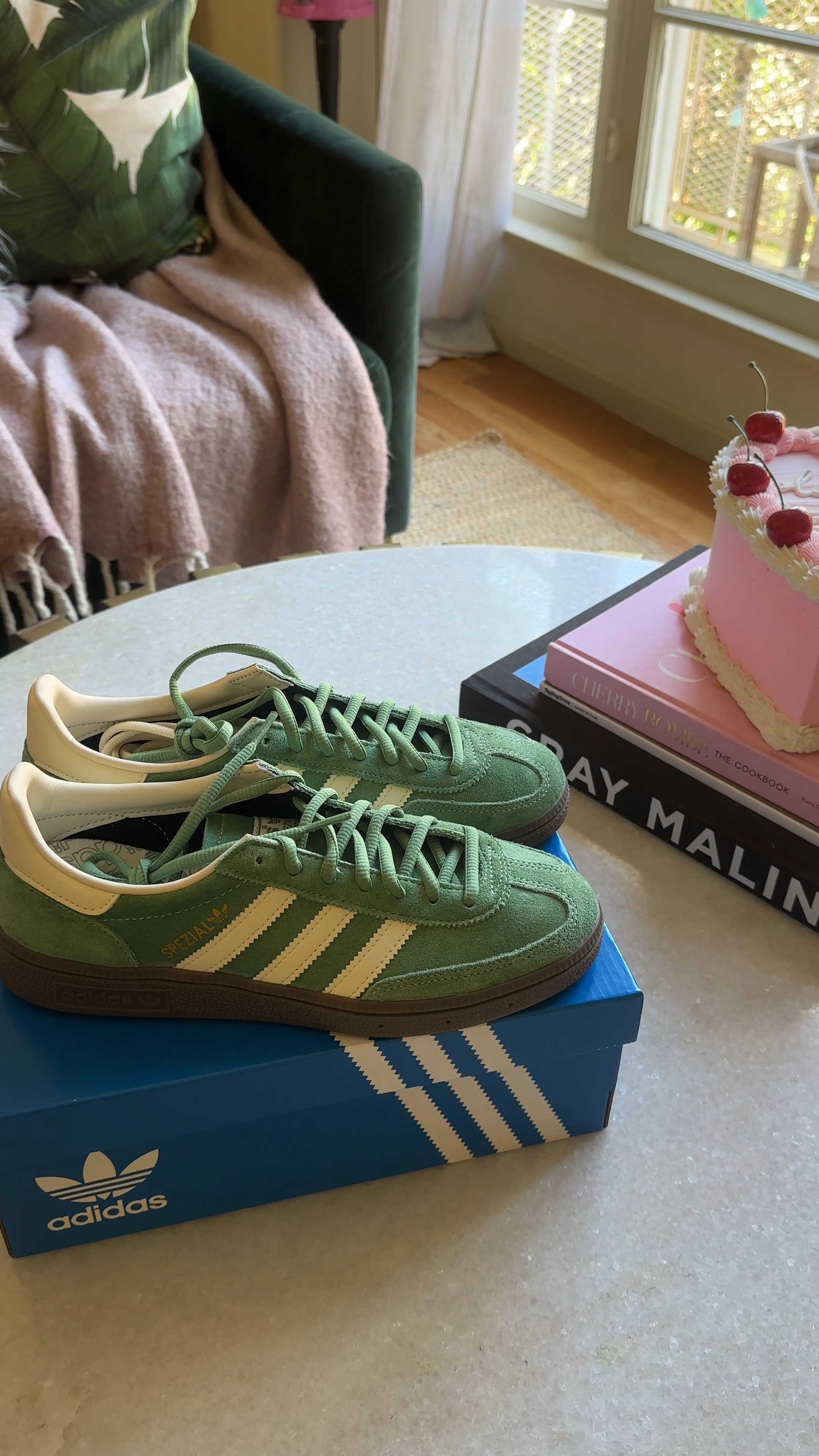 ADIDAS ORIGINALS GREEN HANDBALL SPEZIAL SNEAKERS, SSENSE, COMFY SHOES, SPRING / SUMMER, CASUAL OUTFIT, FARFETCH

#LTKStyleTip #LTKShoeCrush