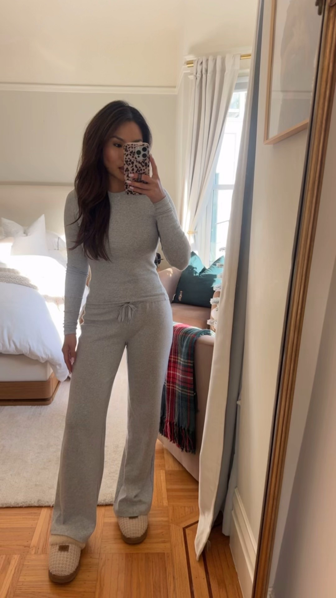 love this ribbed lounge set so comfy! And these Ugg slippers are always a favorite so comfy and I love the sweater knit material - would make a great gift 

Sizing:
Top - tts, xs
Pants - tts, xs

#LTKGiftGuide #LTKPetite