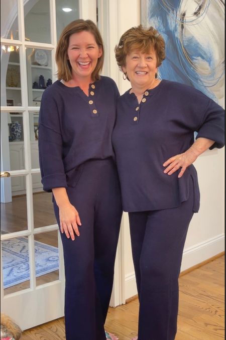 Amazon set that’s perfect for travel! The perfect weight and super comfy. Agnes wearing a small. Agnes’ mom wearing a large.

#LTKstyletip #LTKtravel #LTKunder50