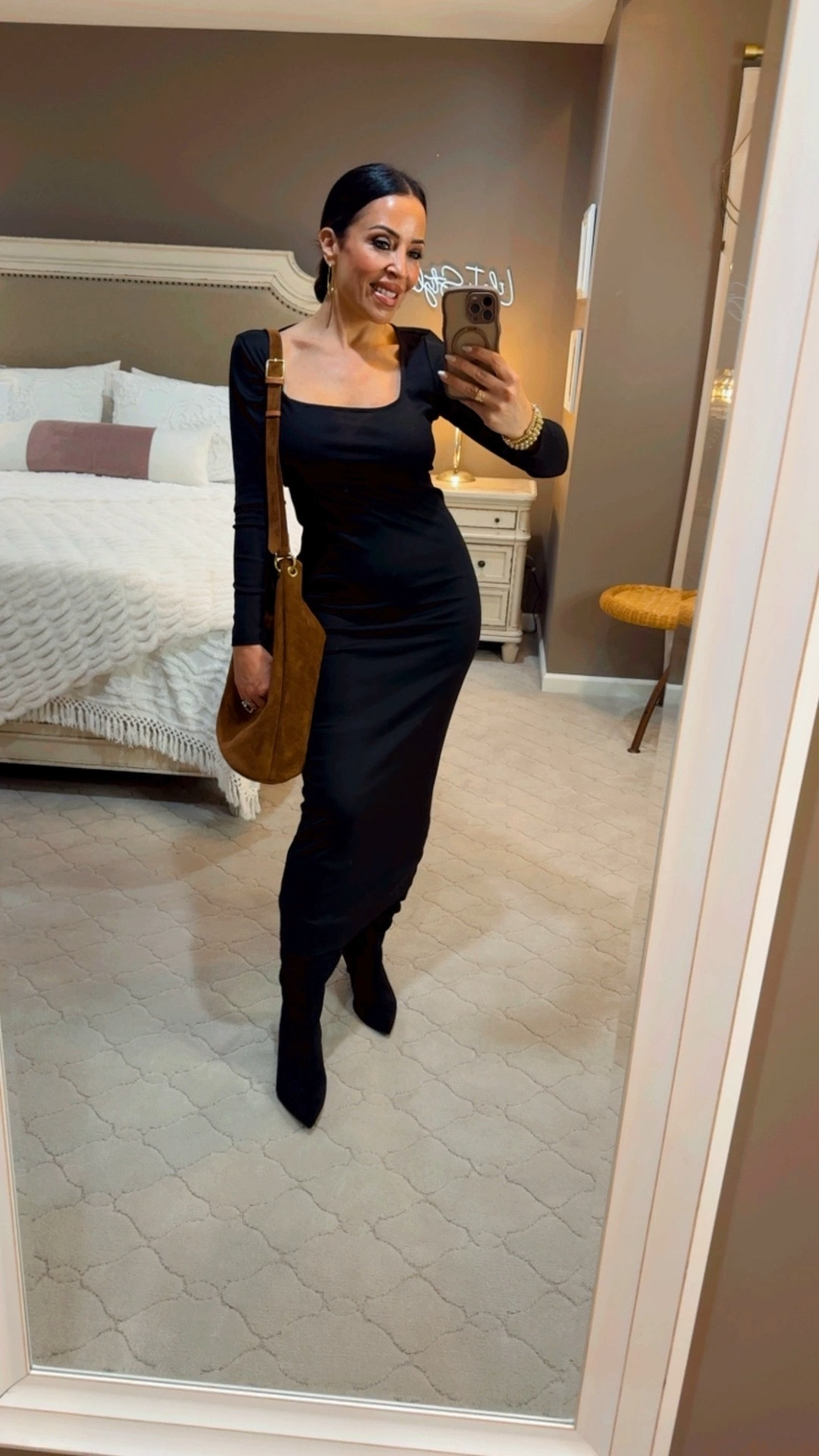 🖤❄️ The Winter Dress of Your Dreams is Under $15! 💸
Stop the search! I found the perfect classic, sophisticated winter dress at Walmart, and you won't believe the price—it's under $15! 🤯
This is the ultimate wardrobe essential: a cozy, long-sleeve midi that keeps you warm without sacrificing an ounce of style. Whether you dress it up with boots and a chic bag (like I did!) or keep it casual with sneakers, you'll look polished and feel comfortable all season long.
✨ Look expensive, spend less! ✨

#WalmartFinds #WinterDress #AffordableFashion #ClassicStyle #SophisticatedLook #BudgetFashion #MidiDress #WalmartFashion #OOTD #FashionReel

#LTKOver40 #LTKHoliday #LTKootd