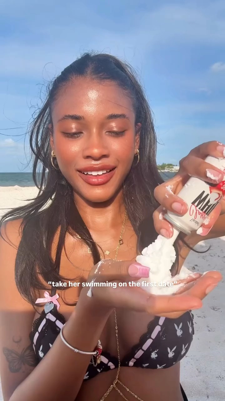 it’s beach makeup season 🦀🐚💗☀️

@vacationinc @hudabeauty @personacosmetics @saiebeauty @rhode @povbeauty @tirtir_official @unicosbeauty @anastasiabeverlyhills