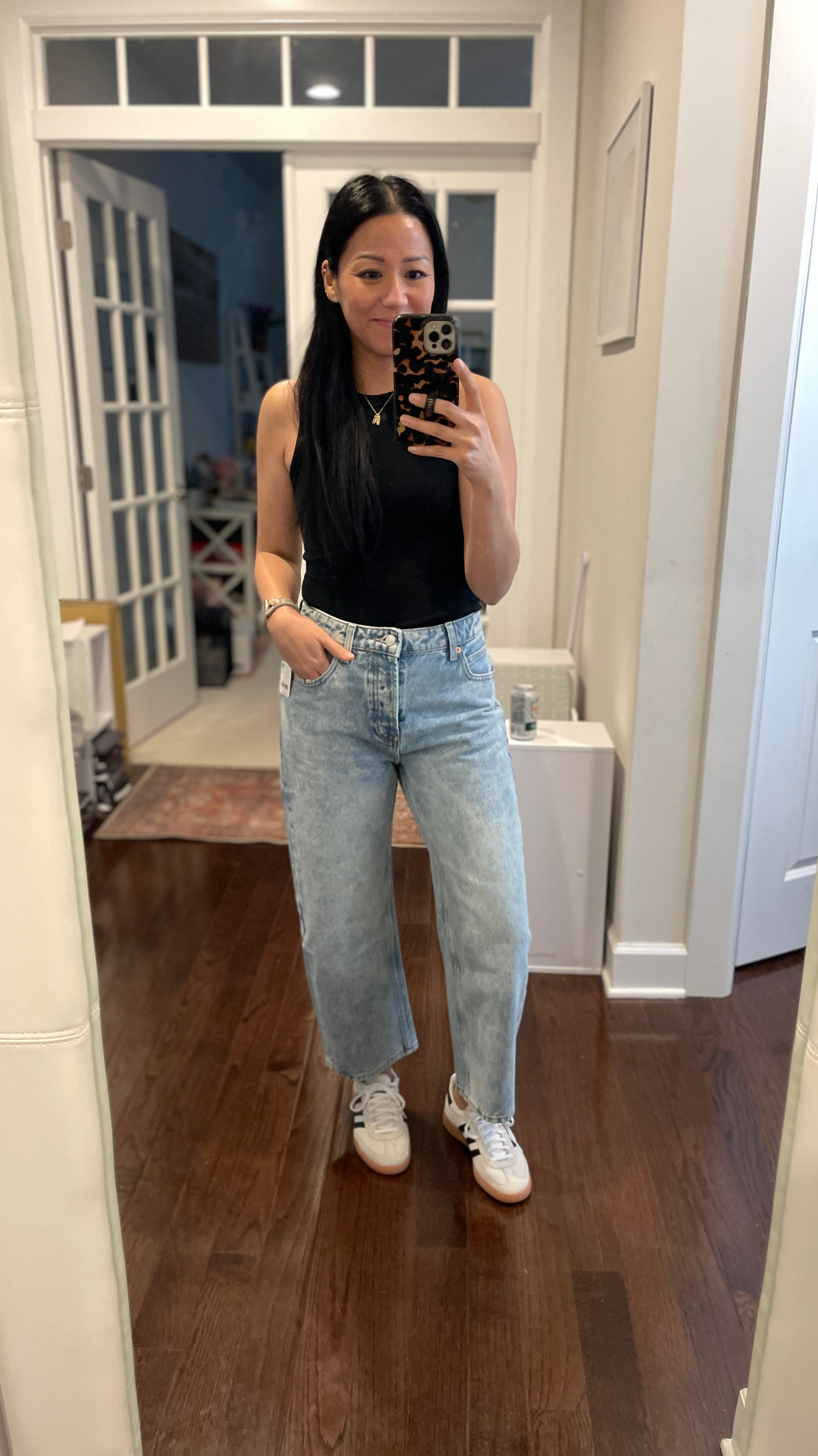 Size 25 (run big)
Size small tank
Size down 1/2 in Spezials


#LTKSeasonal #LTKSaleAlert #LTKFindsUnder50