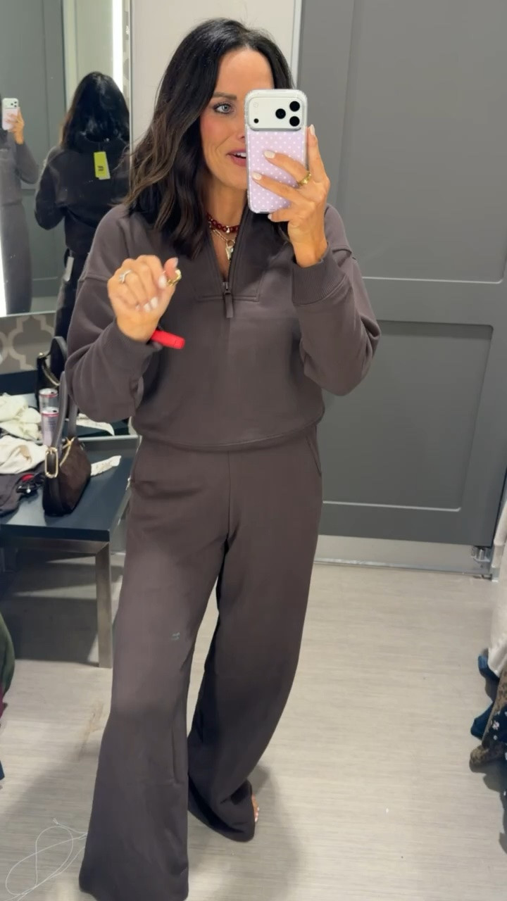 Target really understood the chocolate brown trend🤎 MAJOR lulu vibes!👏🏻

Wearing a size small in both pants and xs in the tops 
@Target 

#TargetStyle #TargetFinds #TargetFashion #FallFashion #FallOutfits #AffordableFashion #BudgetFriendlyFashion #LTKCreator #LTKStyle #FashionFinds

#LTKPetite #LTKOver40 #LTKSeasonal