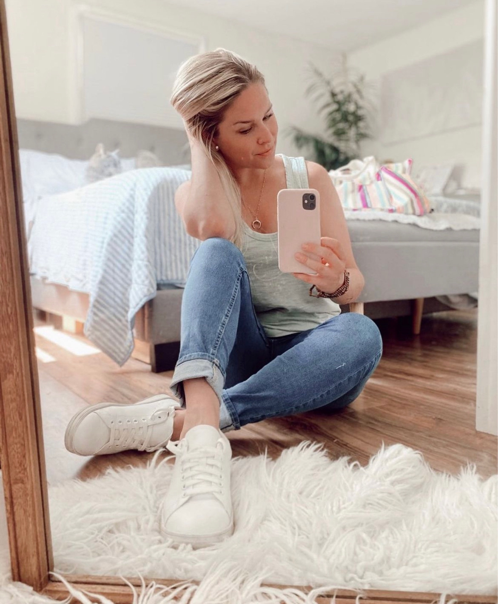 My favorite white sneakers from @walmart! Under $20 and the cutest for spring & summer!

#LTKunder50 #LTKstyletip #LTKshoecrush
