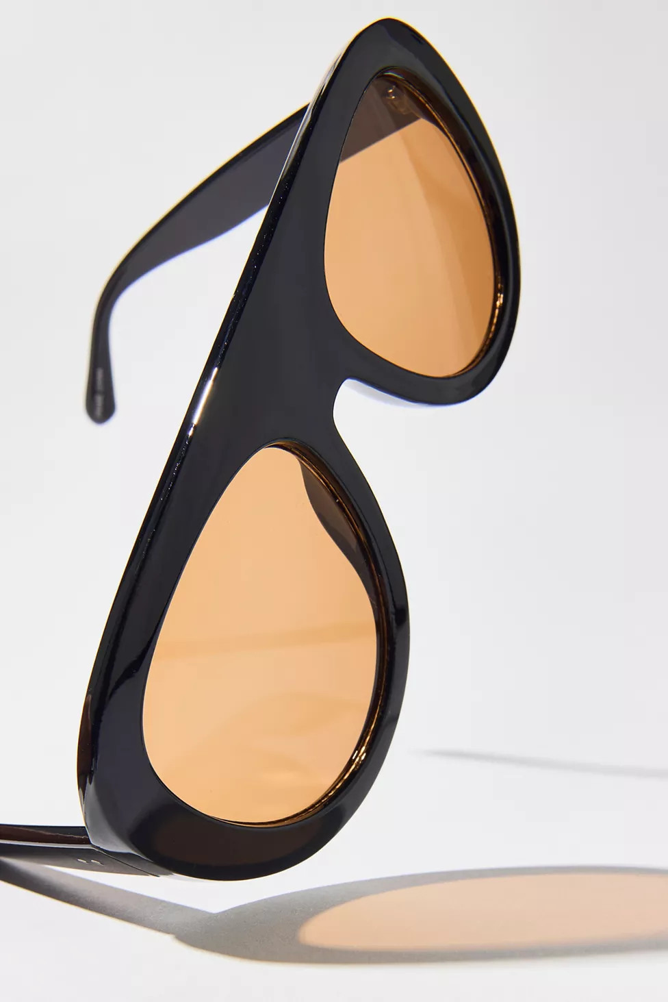 Izzy Aviator Sunglasses | Urban Outfitters (US and RoW)