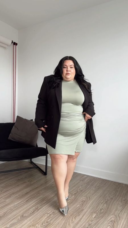 Plus size work outfit for the office 
Wearing a what lo wants dress (can’t link here) 
Plus size blazer from Eloquii size 20 
Chrome heels from Amazon (wide foot friendly) 
Chrome bag from Published By 

#LTKPlusSize #LTKWorkwear #LTKVideo