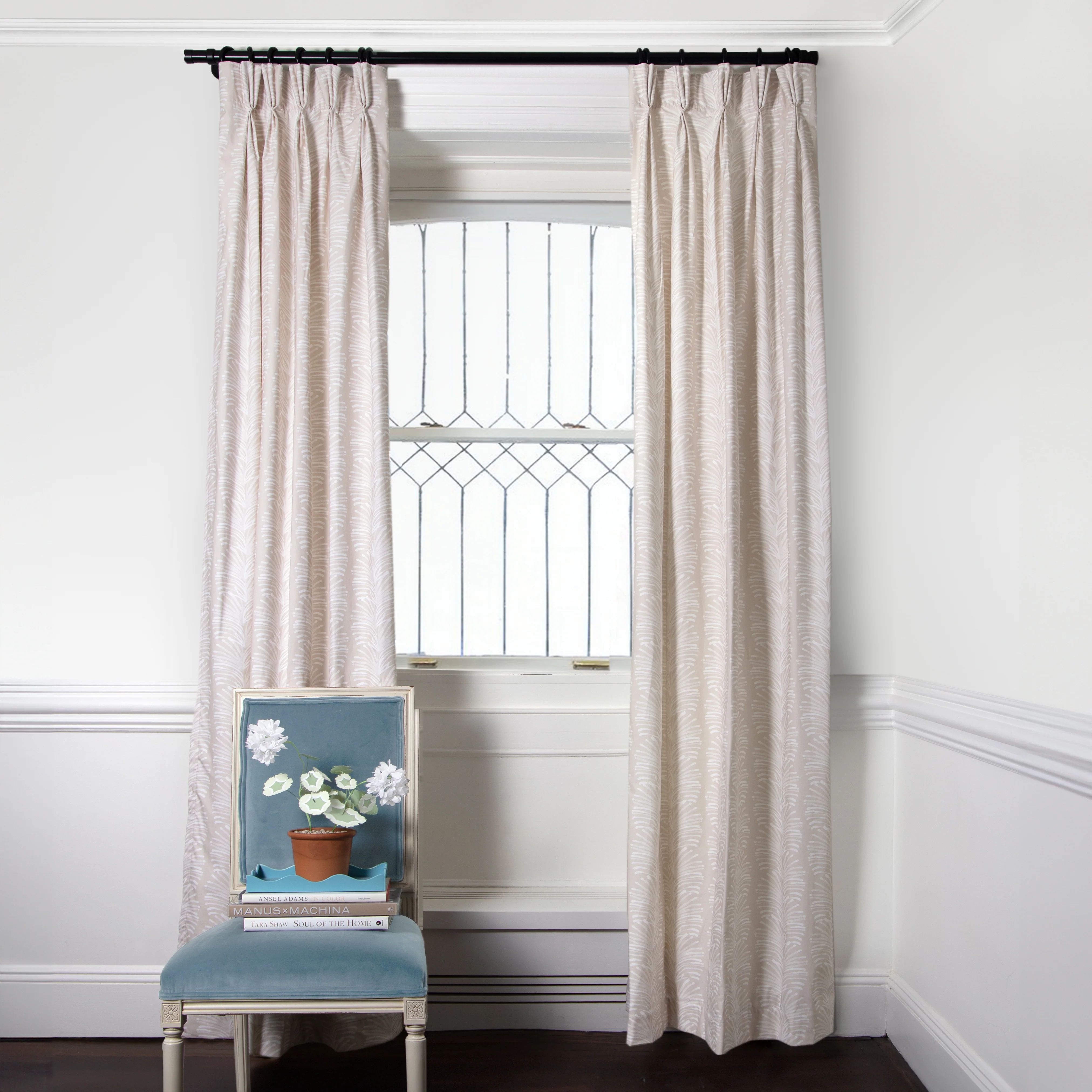 Emma Sand
                Custom Curtain | Pepper