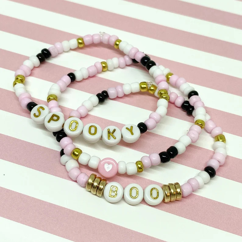 Spooky Letter Bead Bracelet, Pink Boo Bracelet, Pink Halloween Jewelry, Preppy Halloween Bracelet... | Etsy (US)