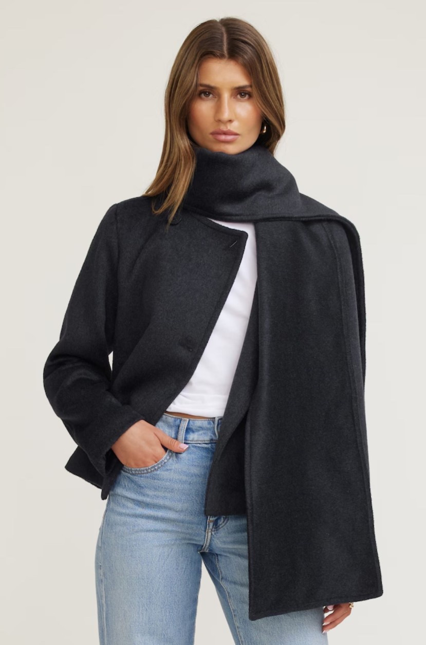 I discovered a few coats and jackets from Dynamite Clothing on a huge sale. I particularly love this scarf coat. 



Statement coats, winter coats, winter jackets 

#LTKSaleAlert #LTKSeasonal #LTKWorkwear