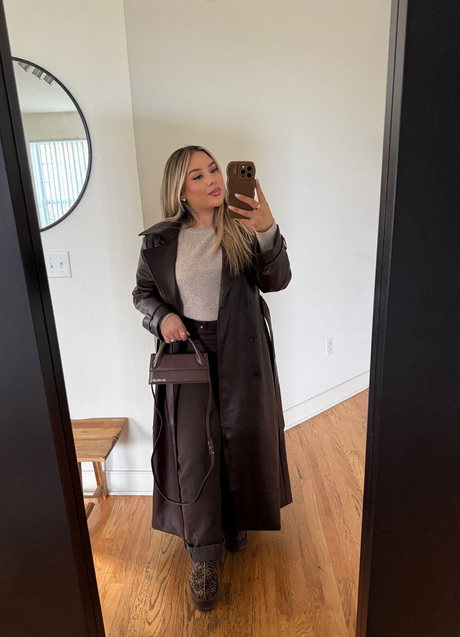 Me & a 🍫 moment🥰

Jeans: 31 
Sweater: L 
Jacket:M 


#LTKSeasonal #LTKStyleTip #LTKMidsize