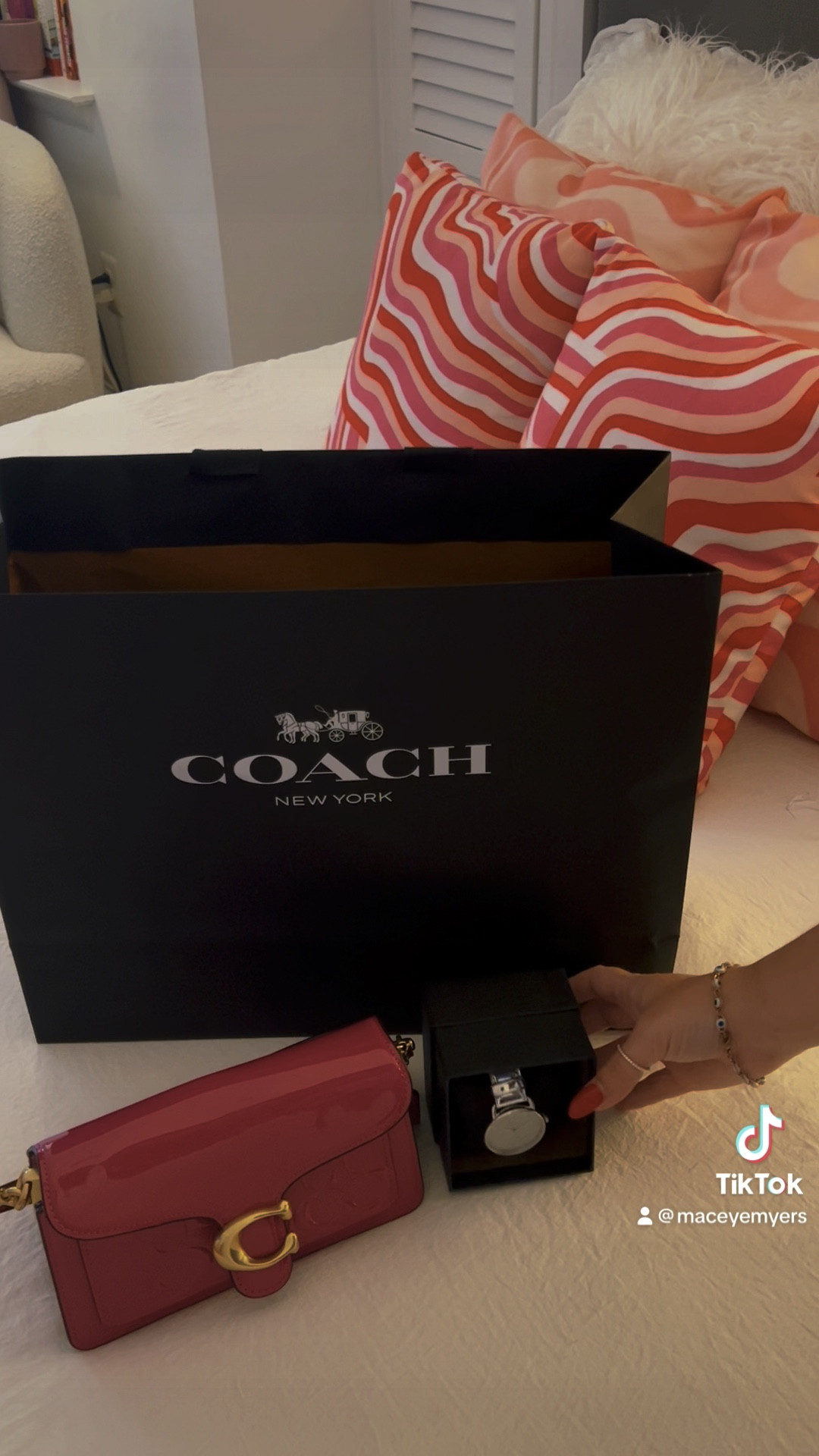 the most beautiful Coach bag and watch! 

#LTKstyletip #LTKVideo