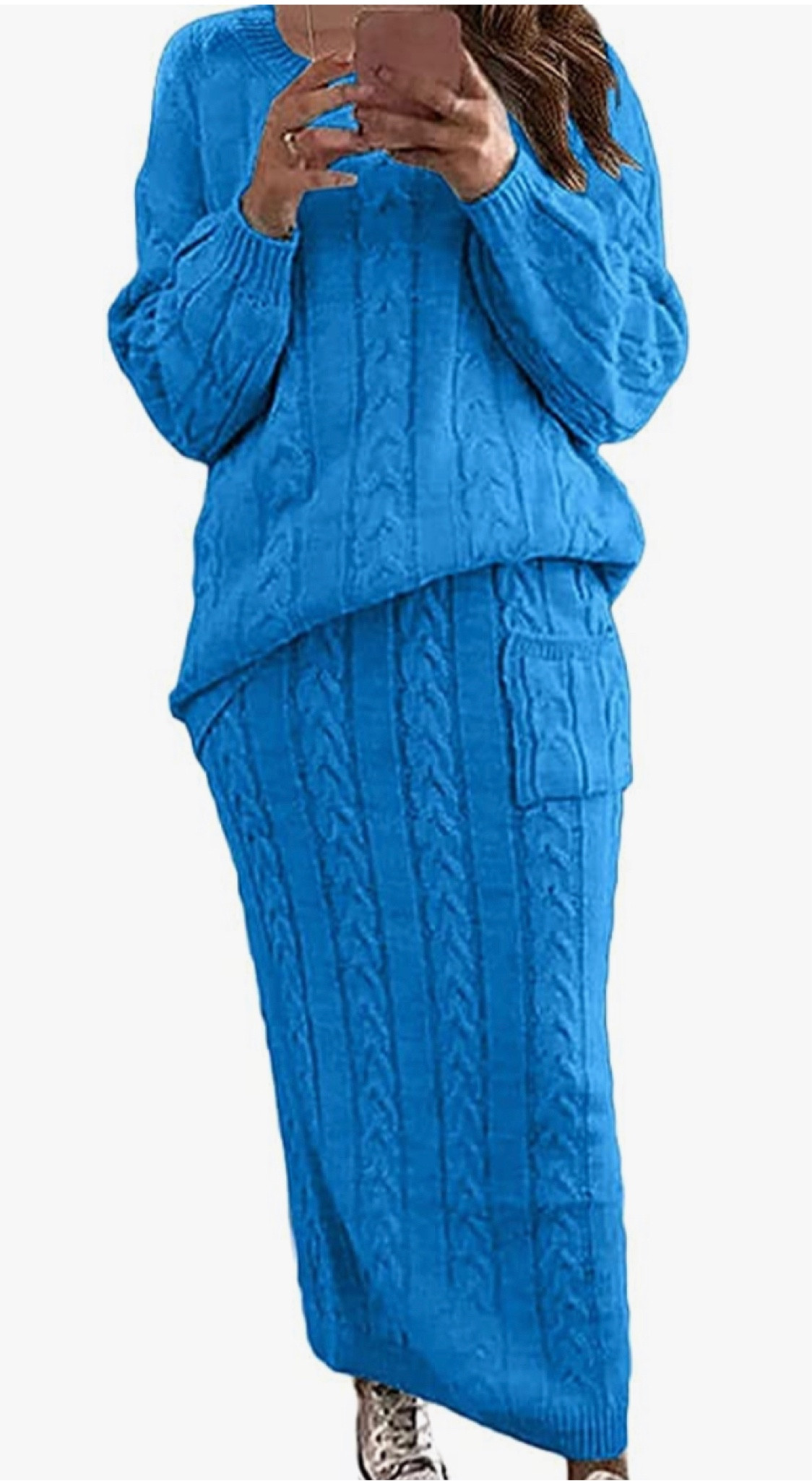 Sweater Set of my Dreams 💙💙💙🤩

Comes in so many colors too. 
I sized up to a Medium. 
 

#LTKstyletip #LTKSeasonal #LTKunder50
