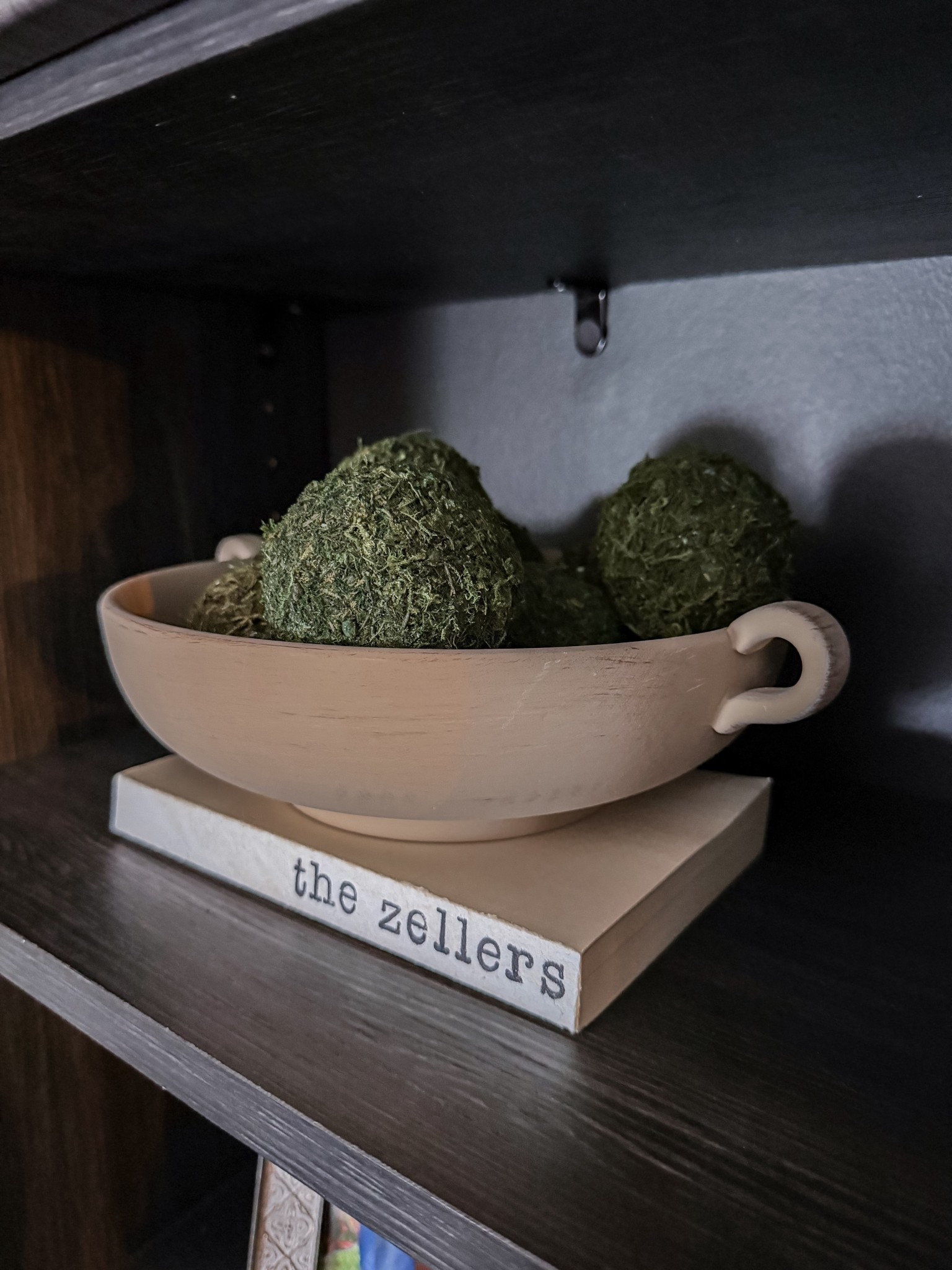 Very impressed with this home find from Walmart. Ceramic low bowl less than $15

#LTKHome