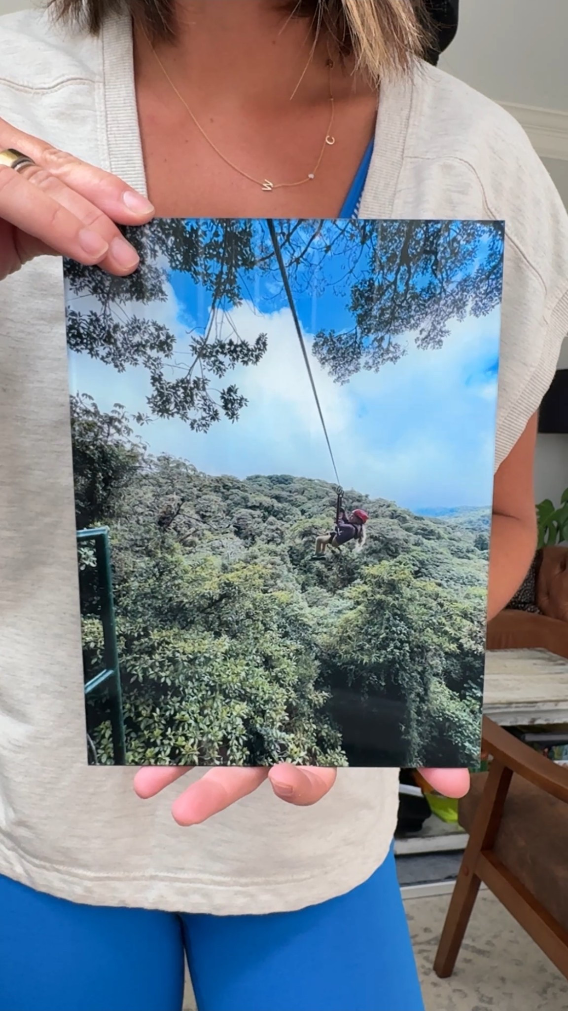 If you know me you know I constantly have my phone out capturing a memory, whether it’s a candid photo, a live action video, a beautiful landscape, a sweet exchange between family or friends, you name it; but rarely do these moments make it out of my camera roll. 

@fractureme not only displays these moments for everyone to see, but in a unique way that adds character to our home. #ad
